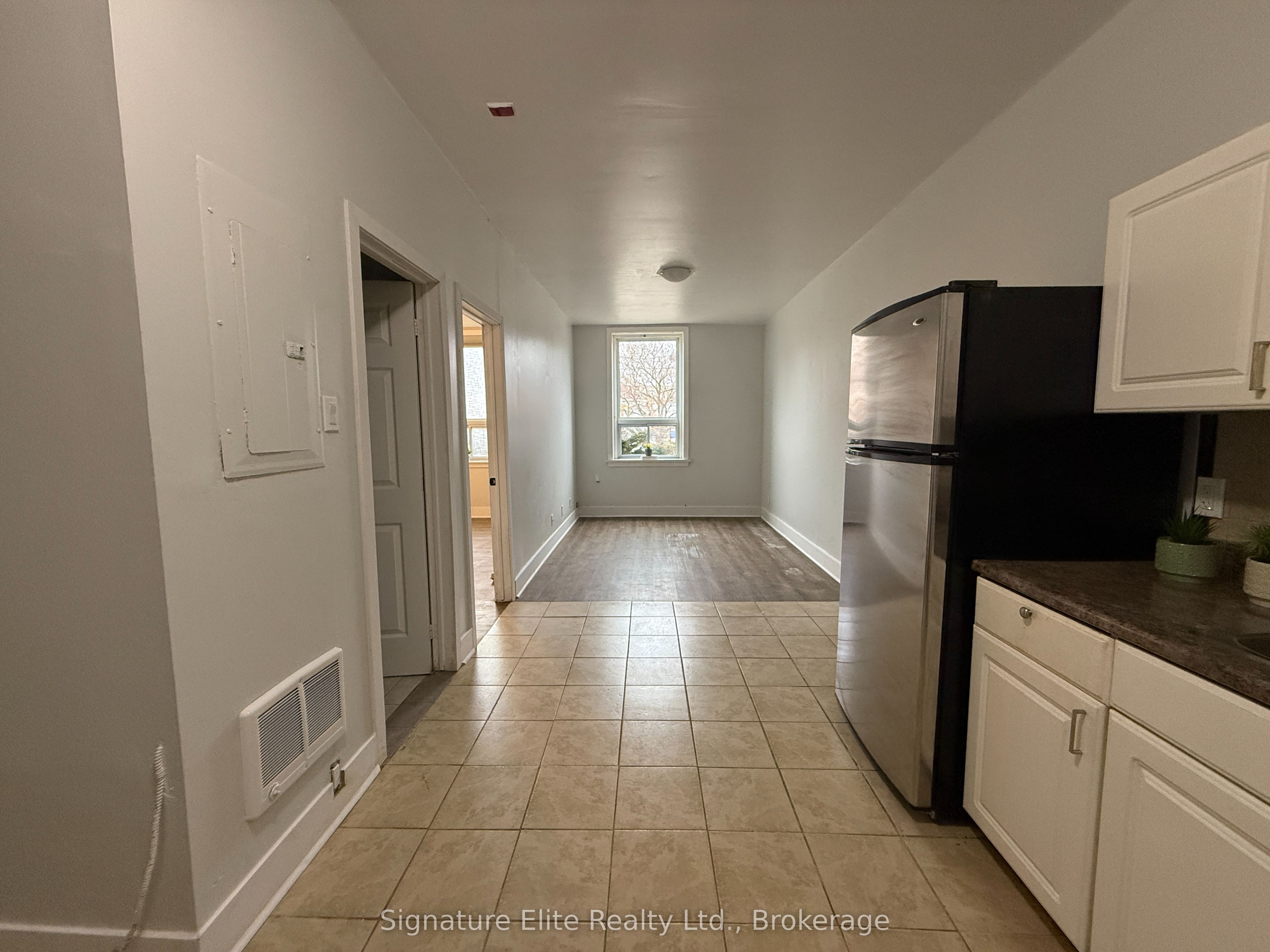 372 Darling Street 2, Brantford, ON N3S 3Y5 photo 4
