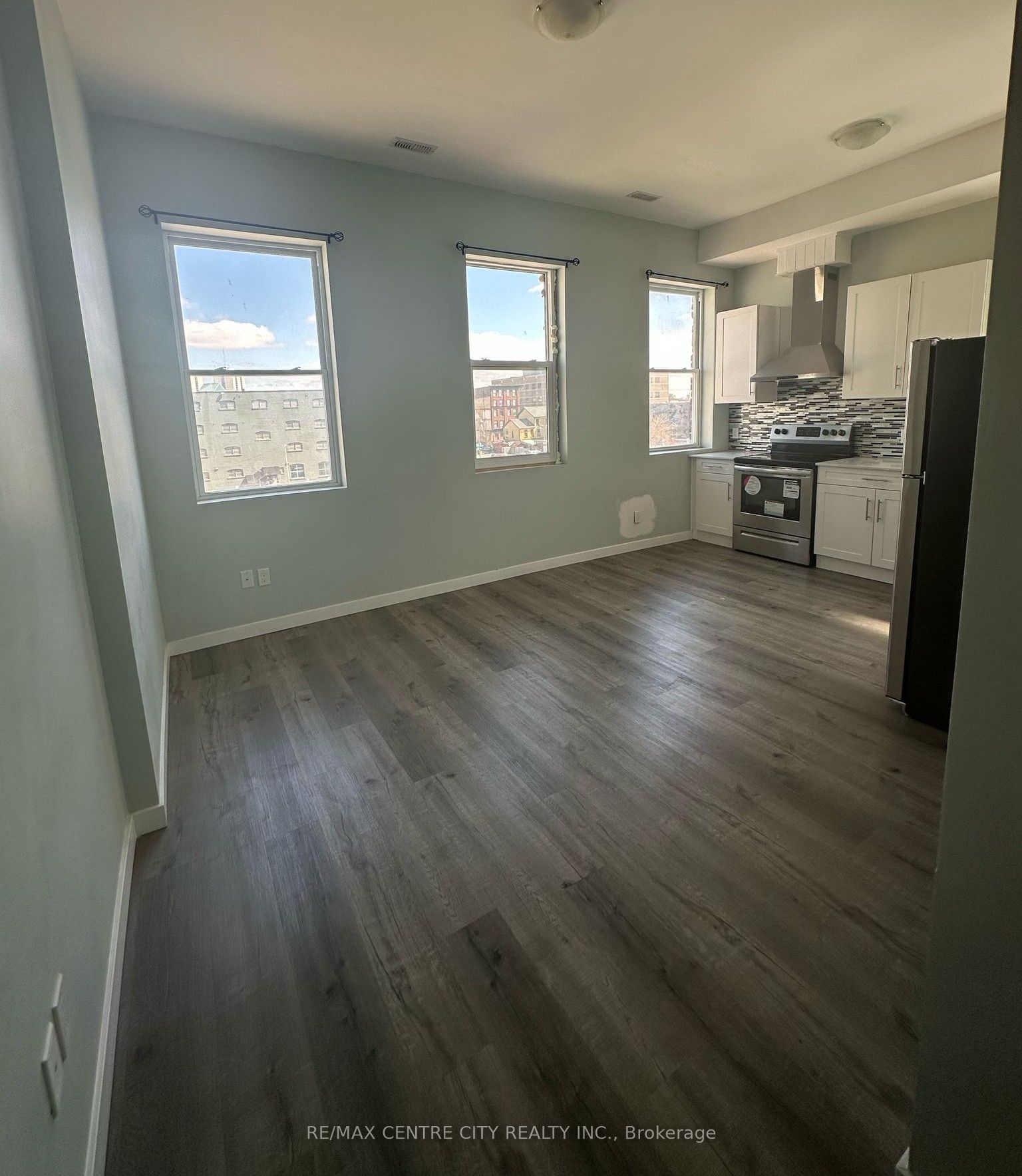 362 Richmond Street 8, London East, ON N6A 3C3