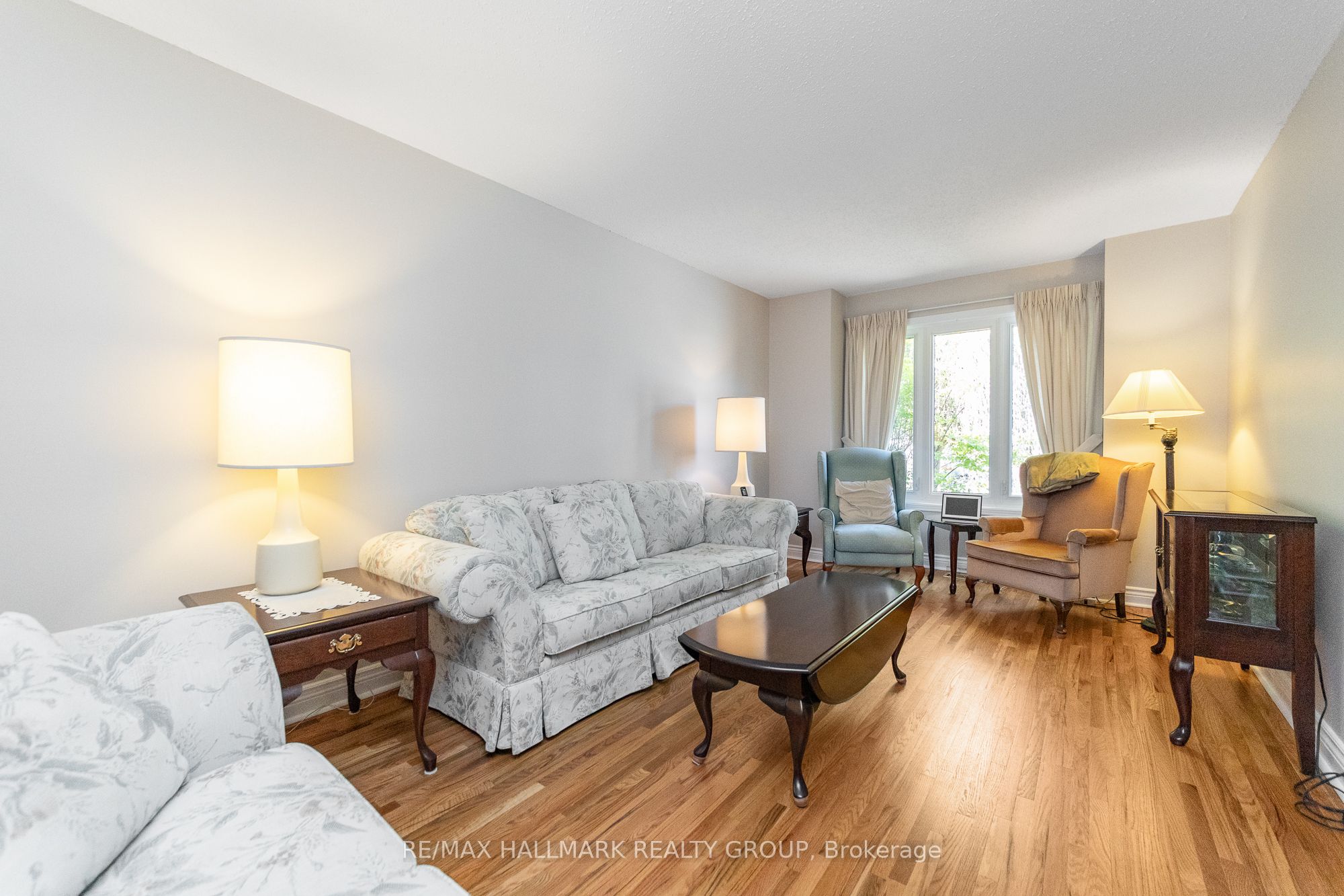 8 Trotting Way, Kanata, ON K2M 1B2 photo 5