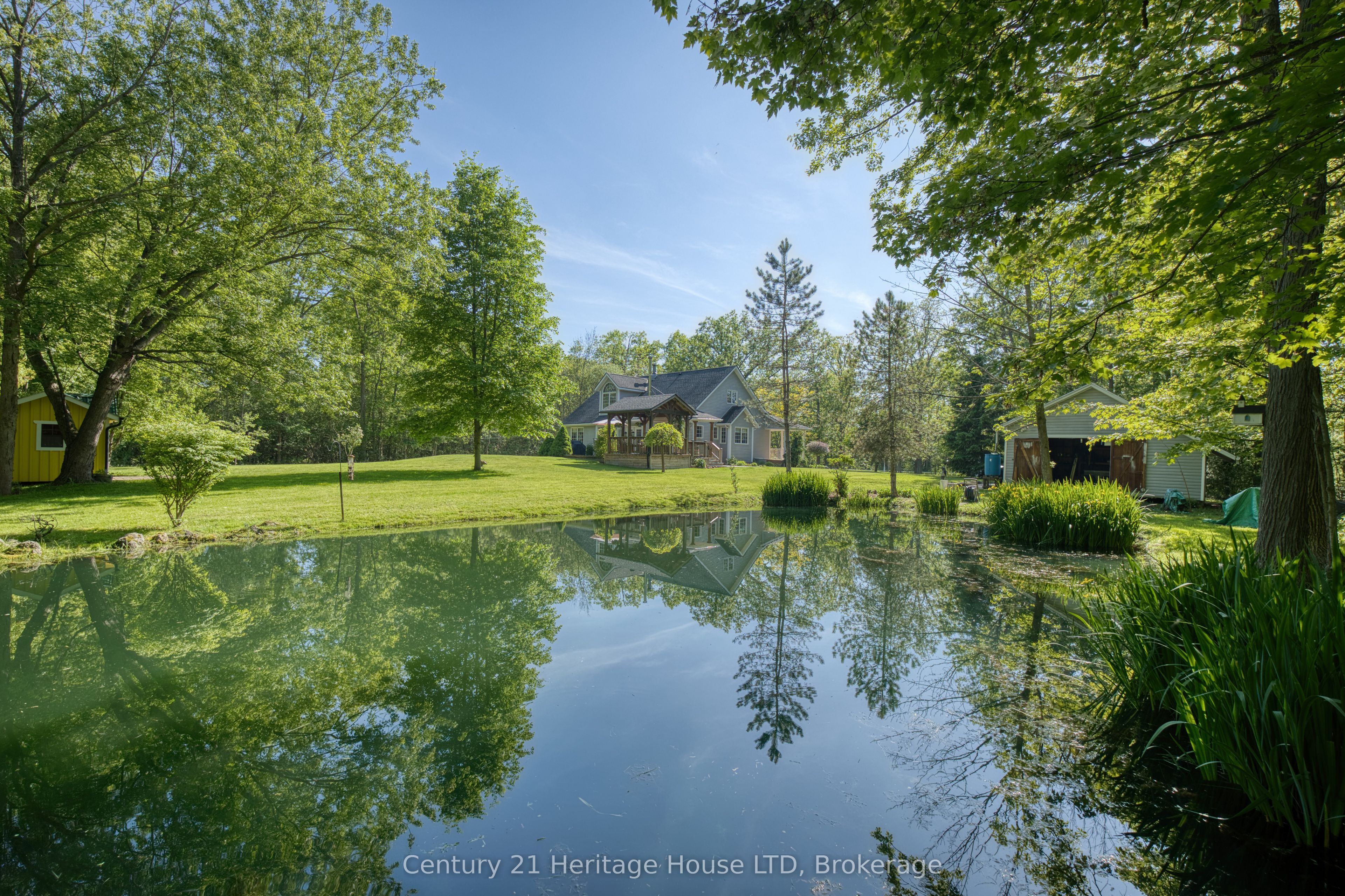 2468 Sunset Drive, Fort Erie, ON L2A 5M4 photo 3