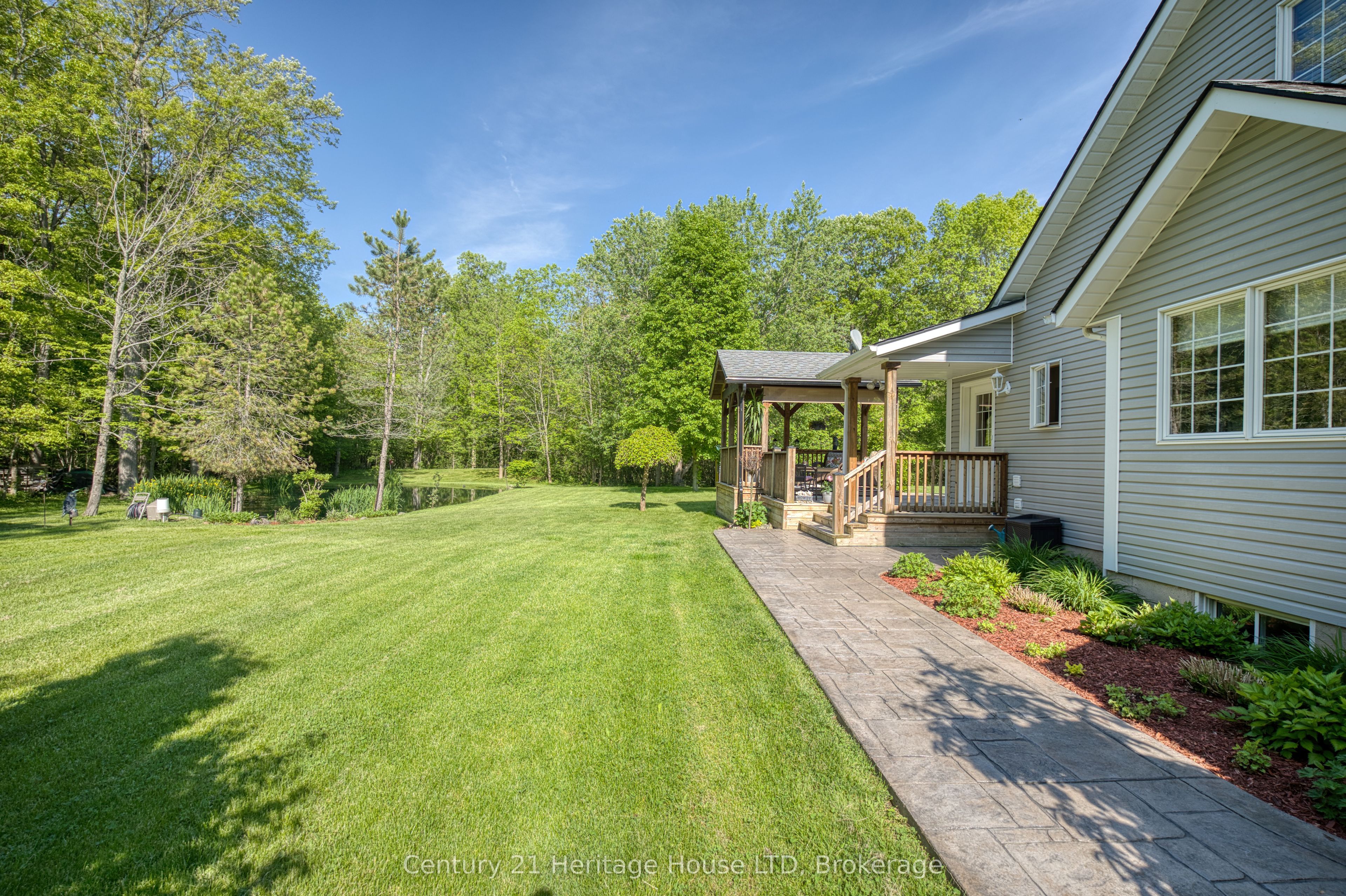 2468 Sunset Drive, Fort Erie, ON L2A 5M4 photo 5