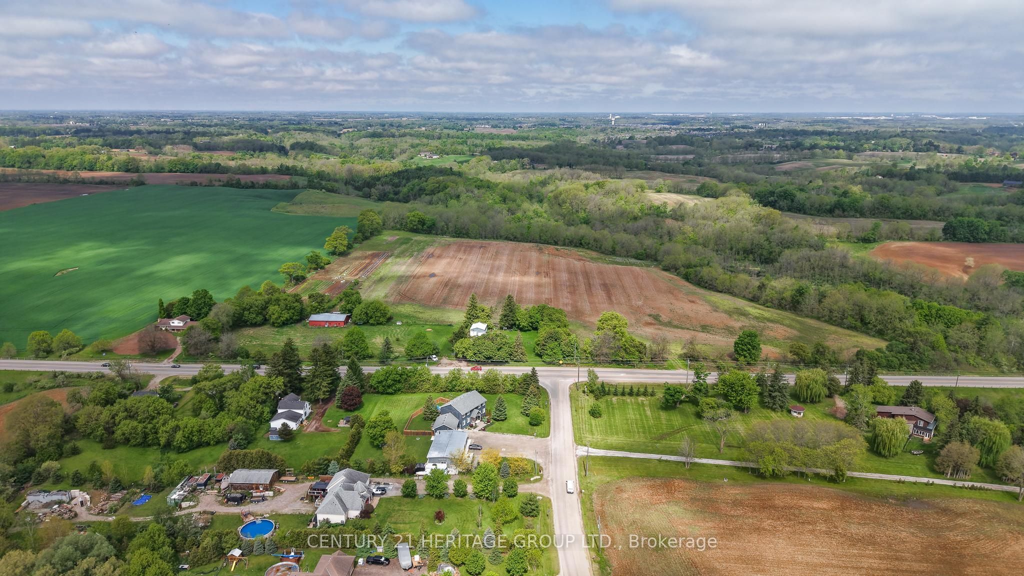 149 Cockshutt Road, Brantford, ON N3T 5L6 photo 2