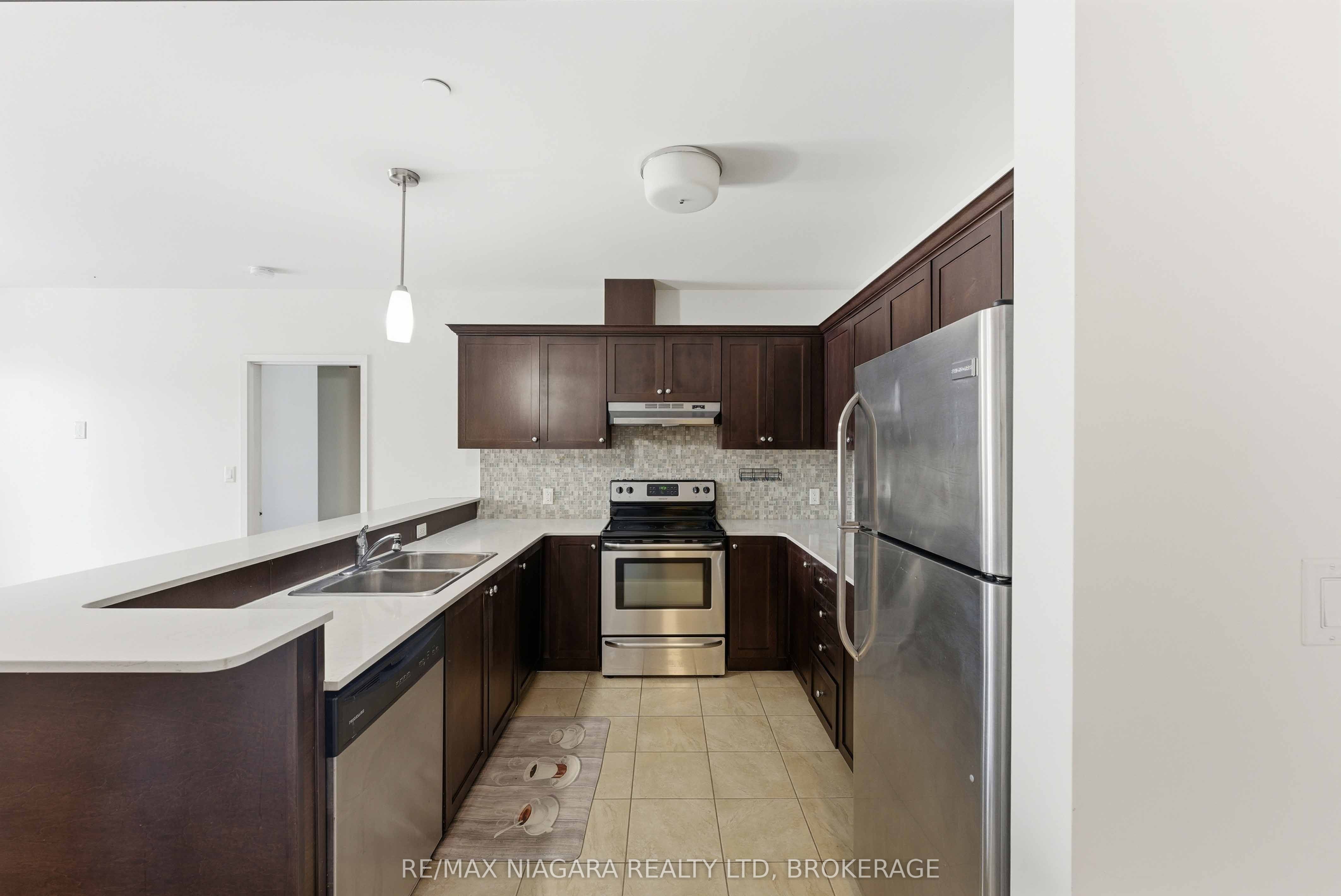 26 Wellington Street 404, St. Catharines, ON L2R 5P8 photo 5