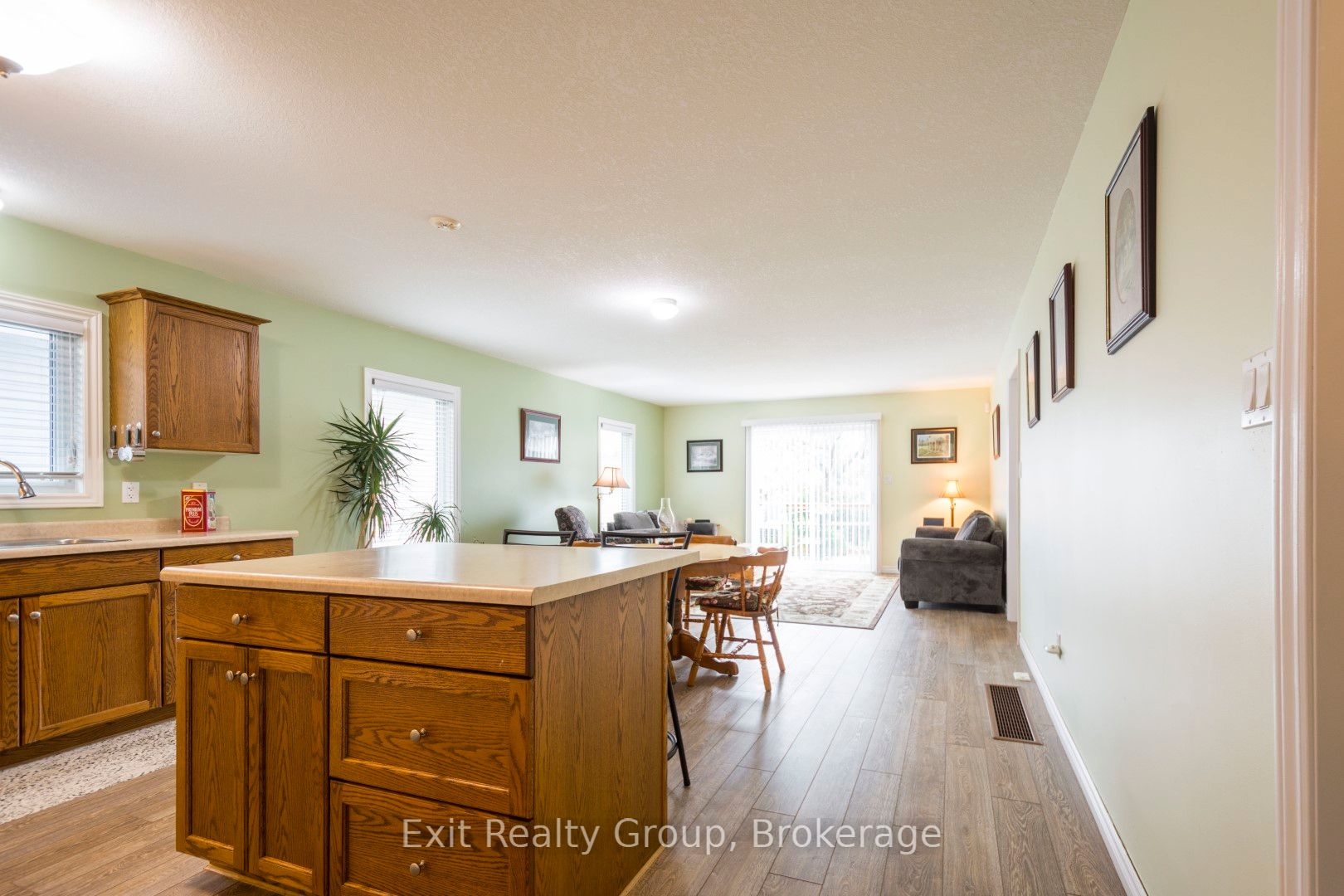 30 Aletha Drive, Prince Edward County, ON K0K 3L0 photo 5