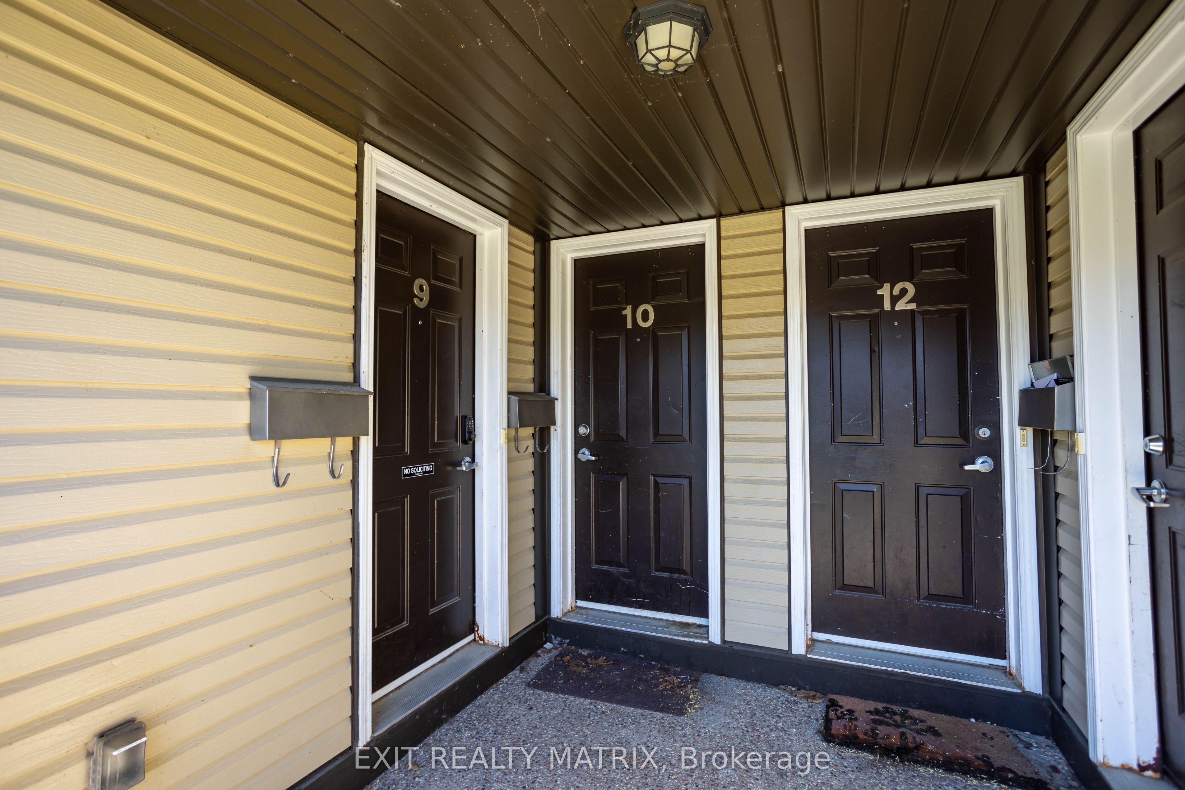 2224 Marble Crescent 9, Clarence-Rockland, ON K4K 0G9 photo 2