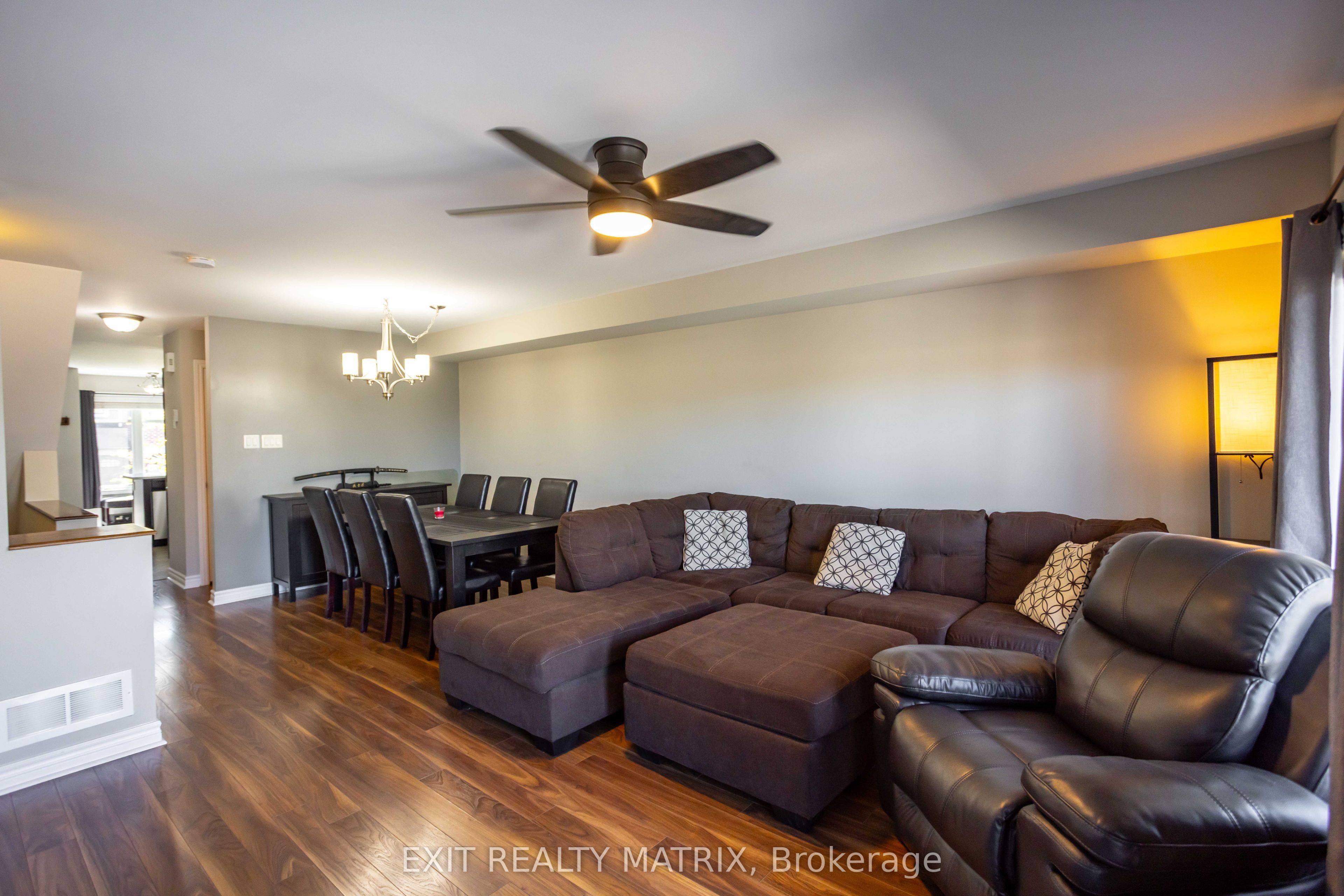 2224 Marble Crescent 9, Clarence-Rockland, ON K4K 0G9 photo 4