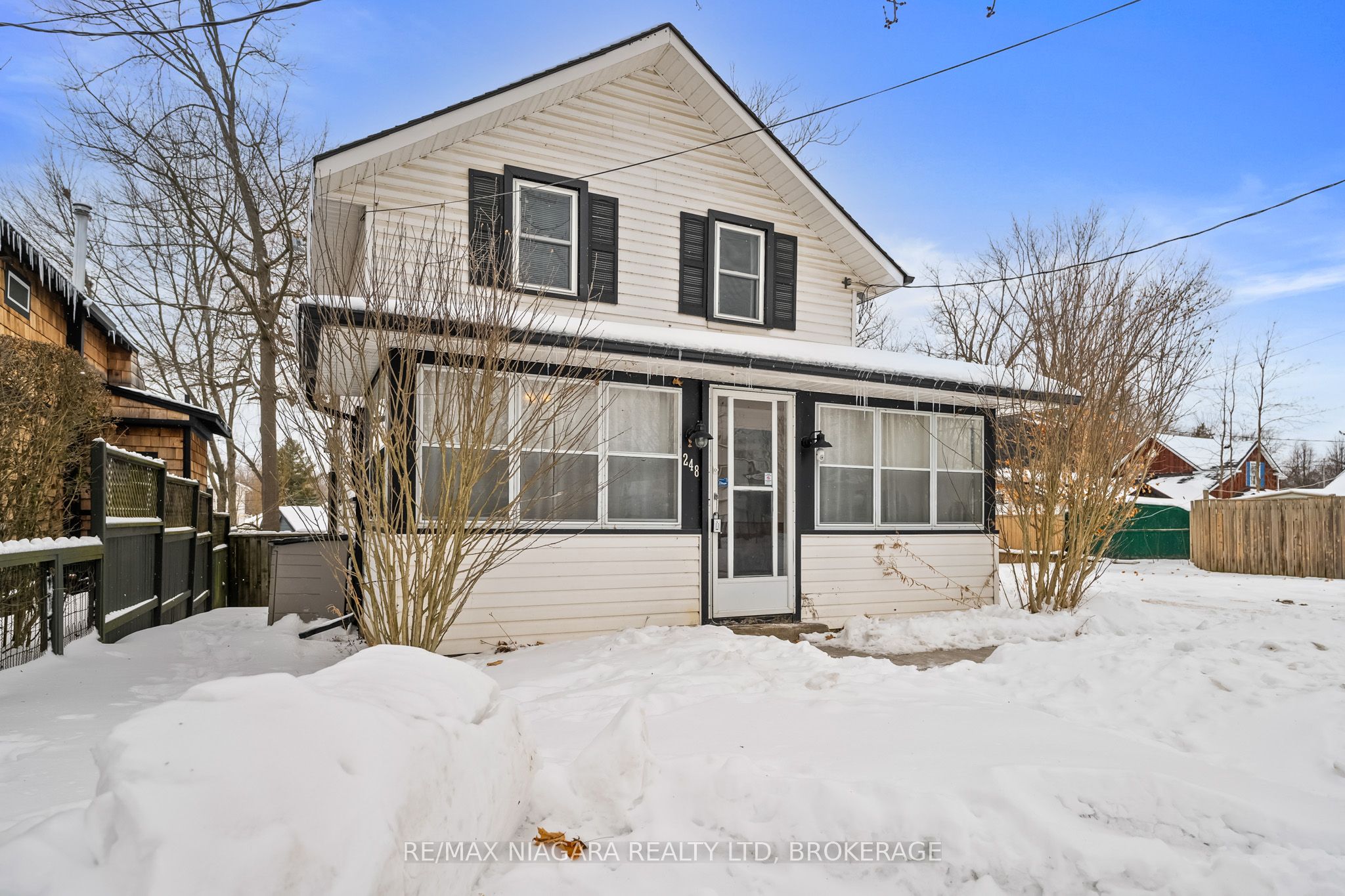 248 W LINCOLN Road W, Fort Erie, ON L0S 1B0 photo 2