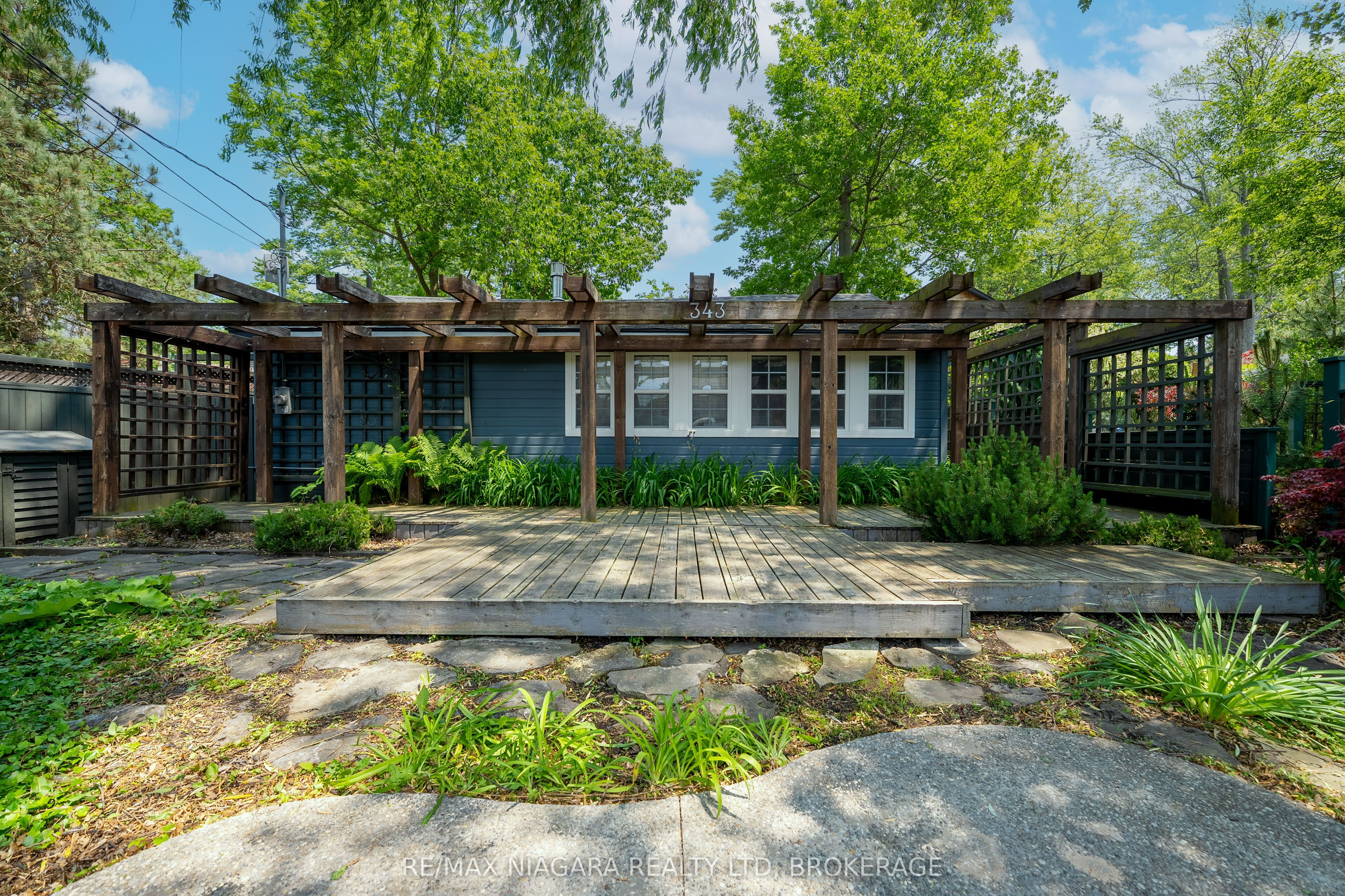 343 Cambridge Road W, Fort Erie, ON L0S 1B0 photo 4