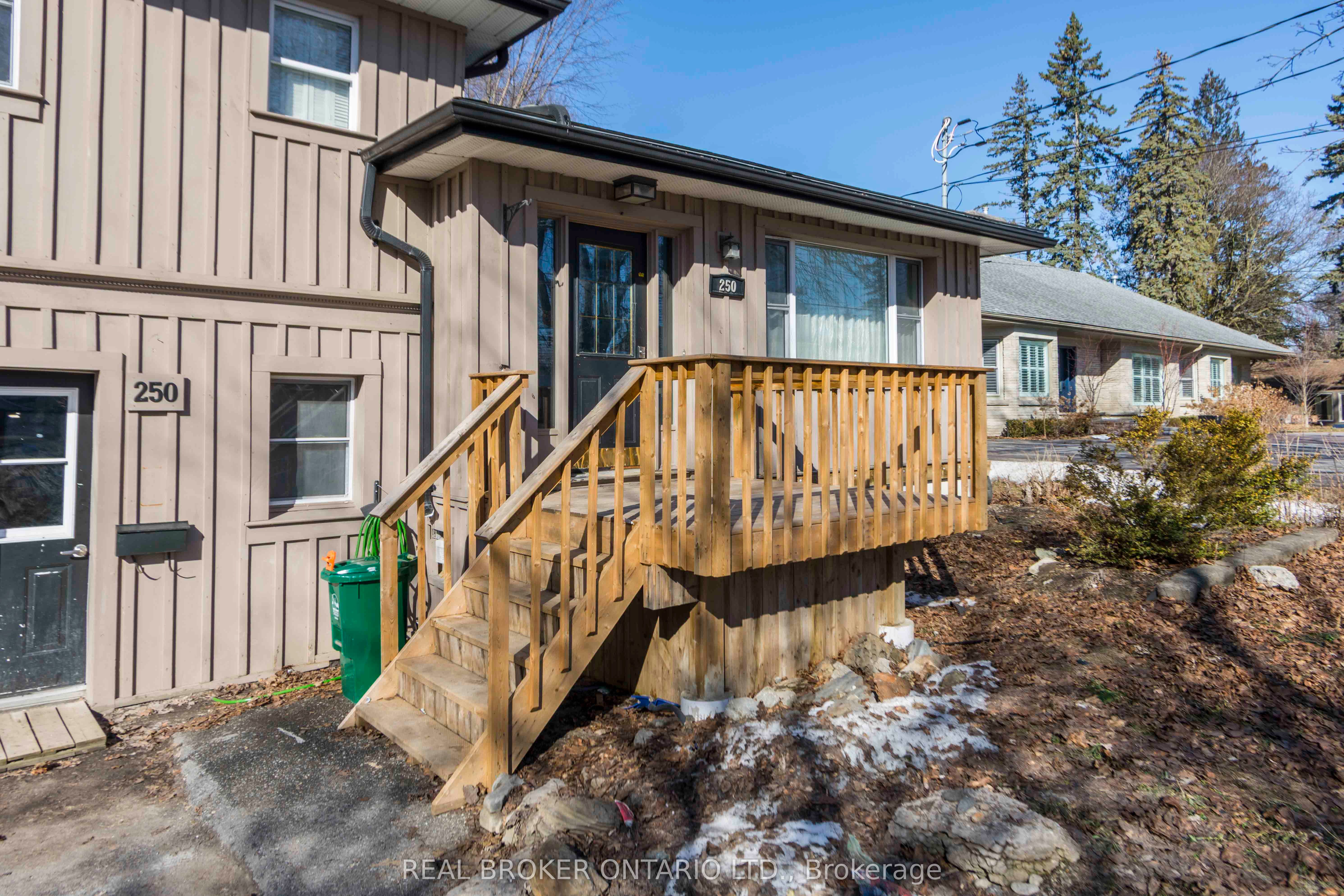 250 Macdonald Avenue, Belleville, ON K8N 3Y9 photo 2