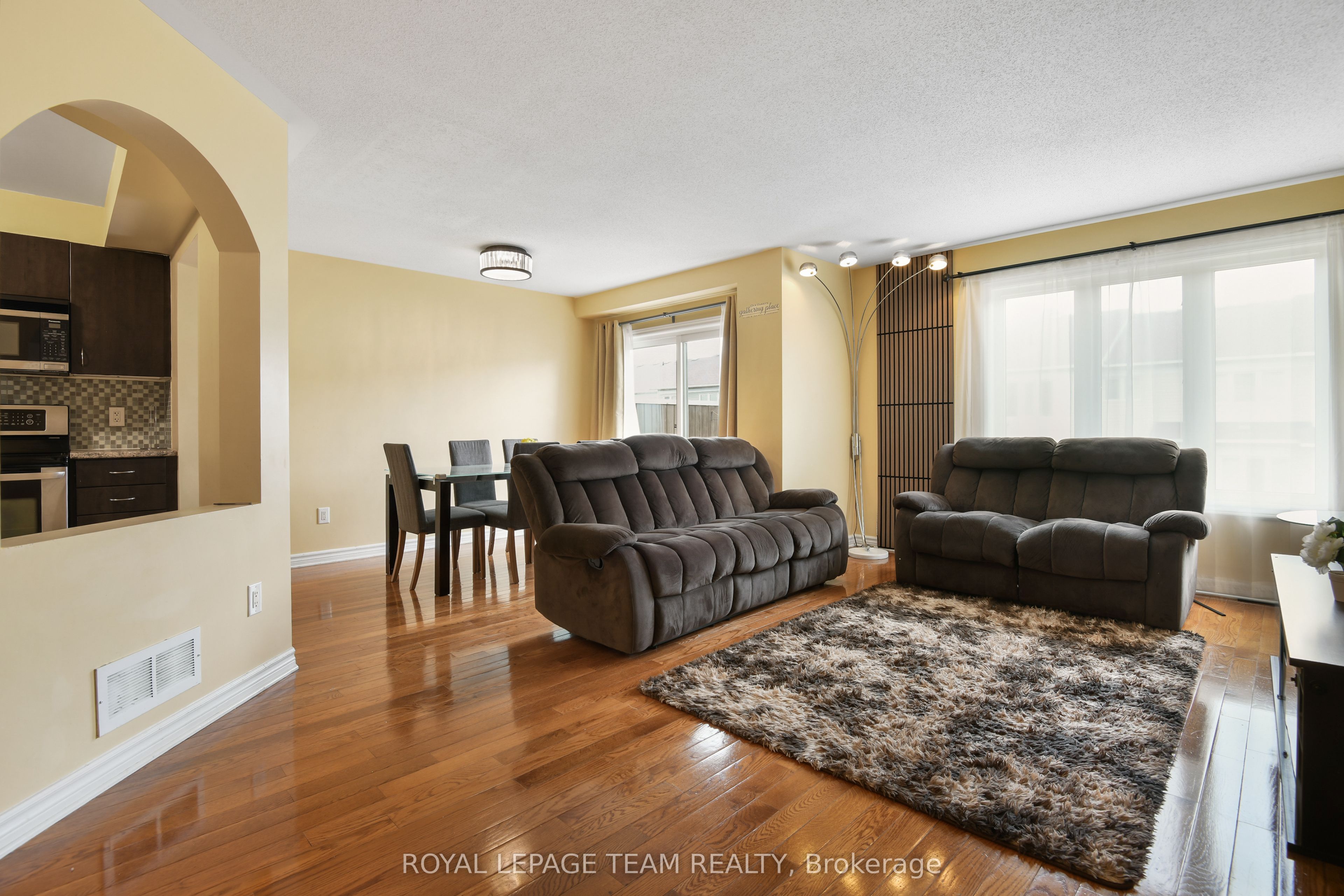 415 Galatina Way, Kanata, ON K2K 0E7 photo 4