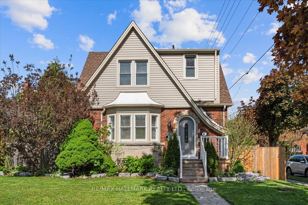 62 Tuxedo Avenue S, Hamilton, ON L8K 2R8