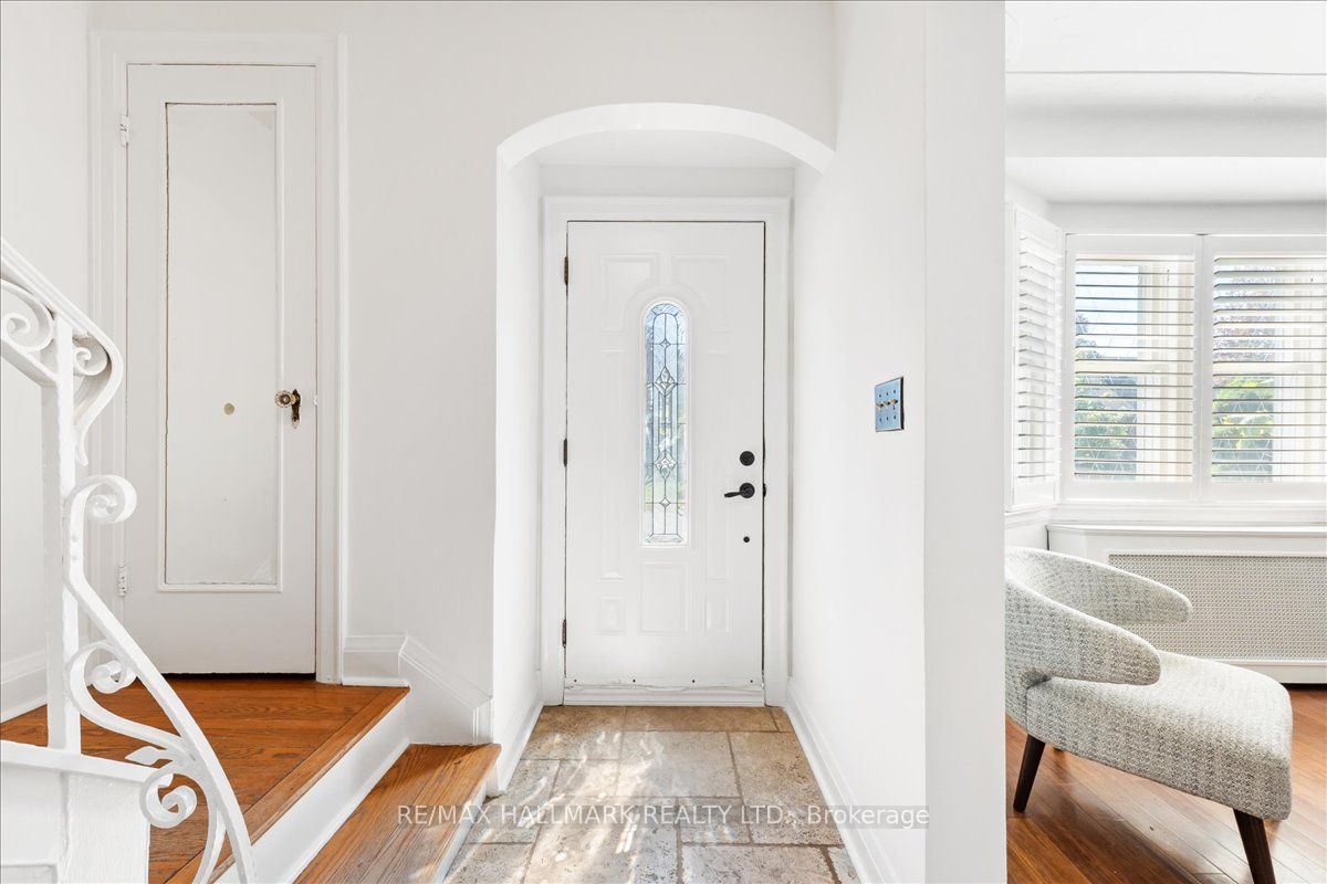 62 Tuxedo Avenue S, Hamilton, ON L8K 2R8 photo 4