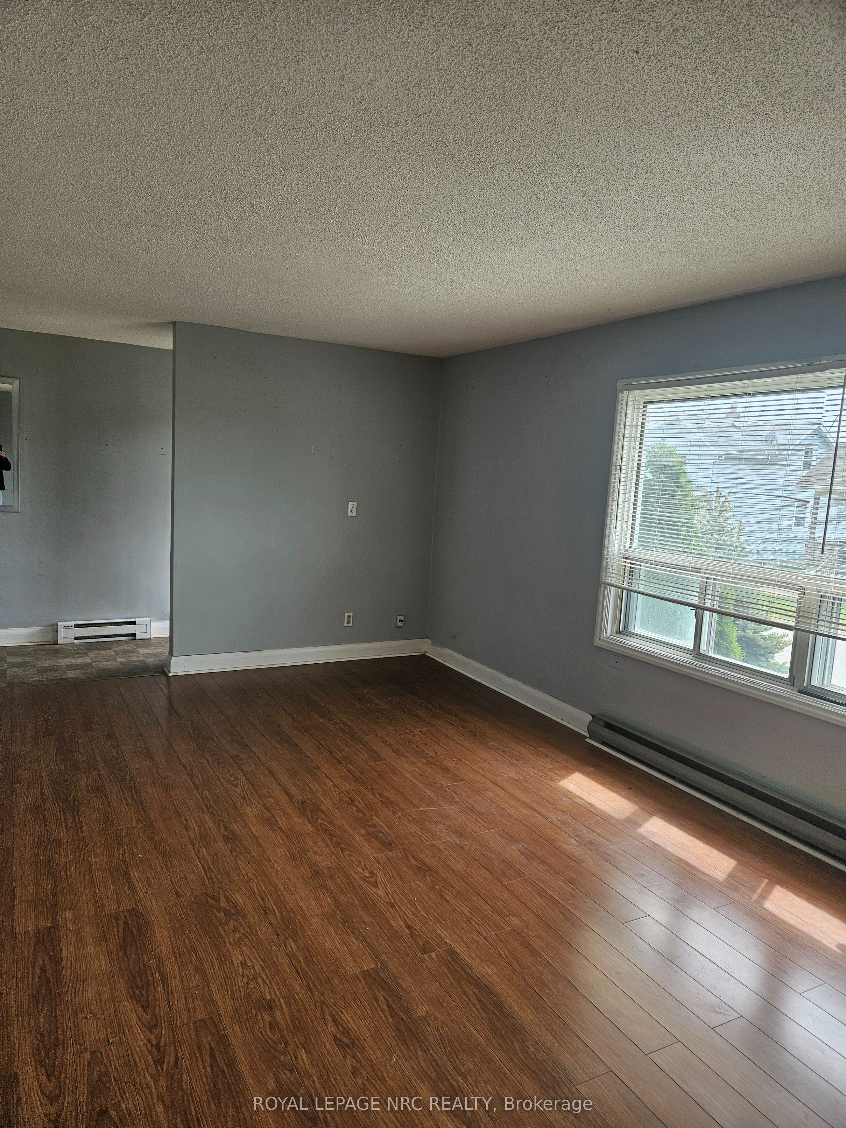 46 Martin Street APARTMENT - MAIN FLOOR, Thorold, ON L2V 3X2 photo 4