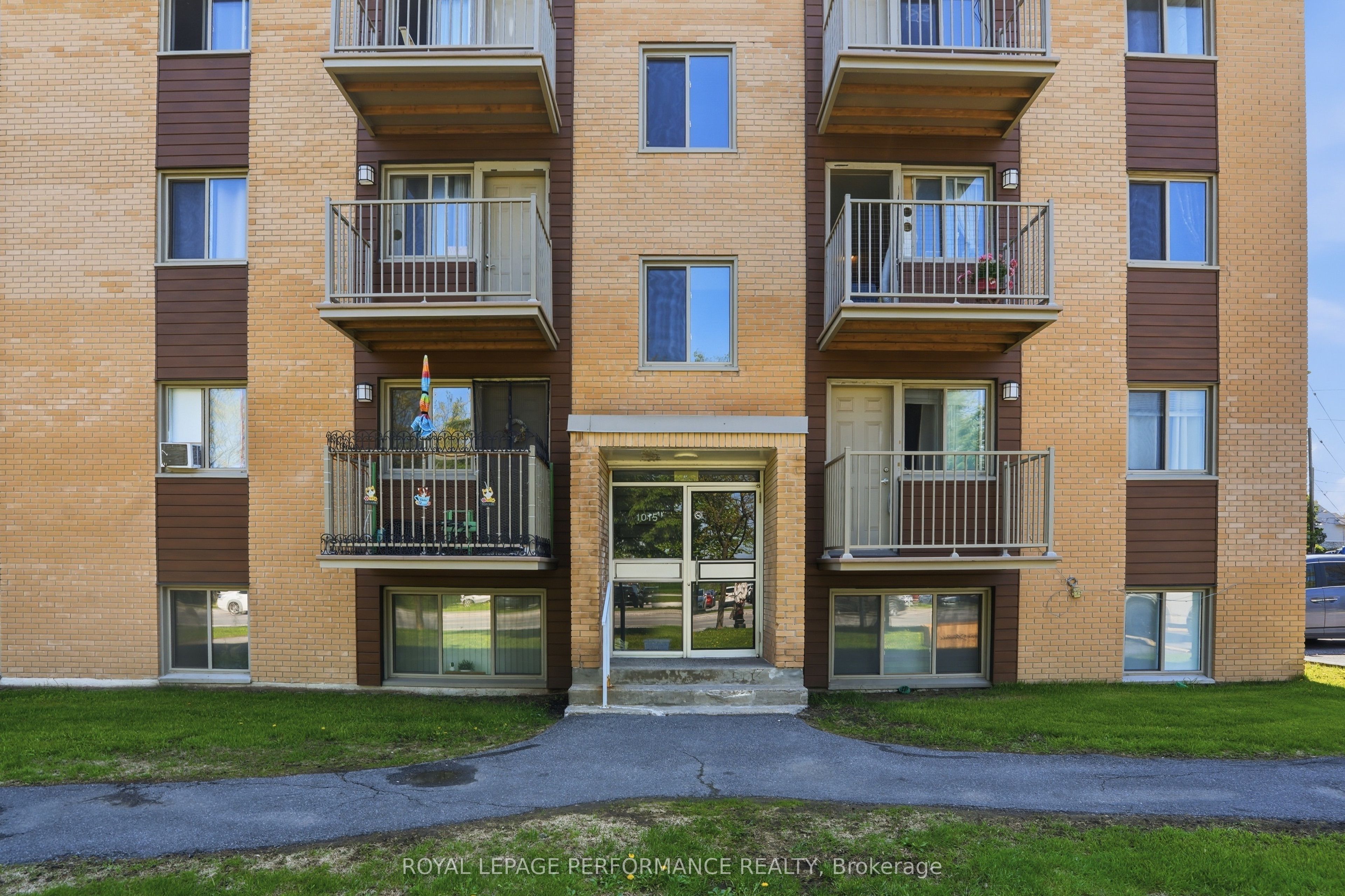 1015 Cartier Boulevard 3, Hawkesbury, ON K6A 2Y4 photo 2