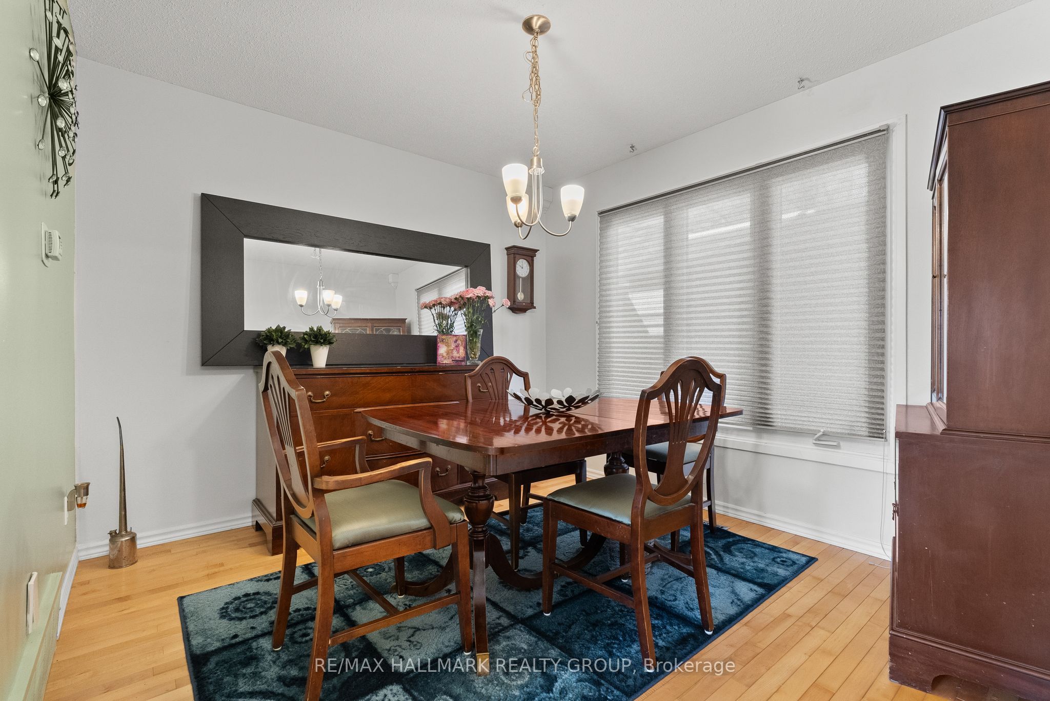 48 Sample Road, Hunt Club - Windsor Park Village and Area, ON K1V 9T8 photo 3