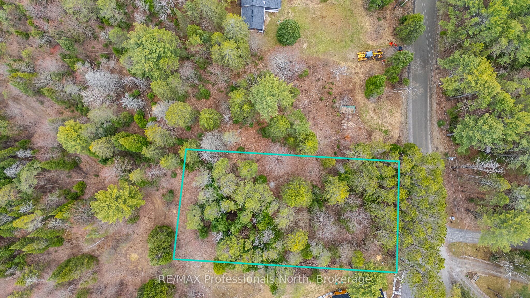 75 Balsam Chutes Road, Huntsville, ON P0B 1L0 photo 2