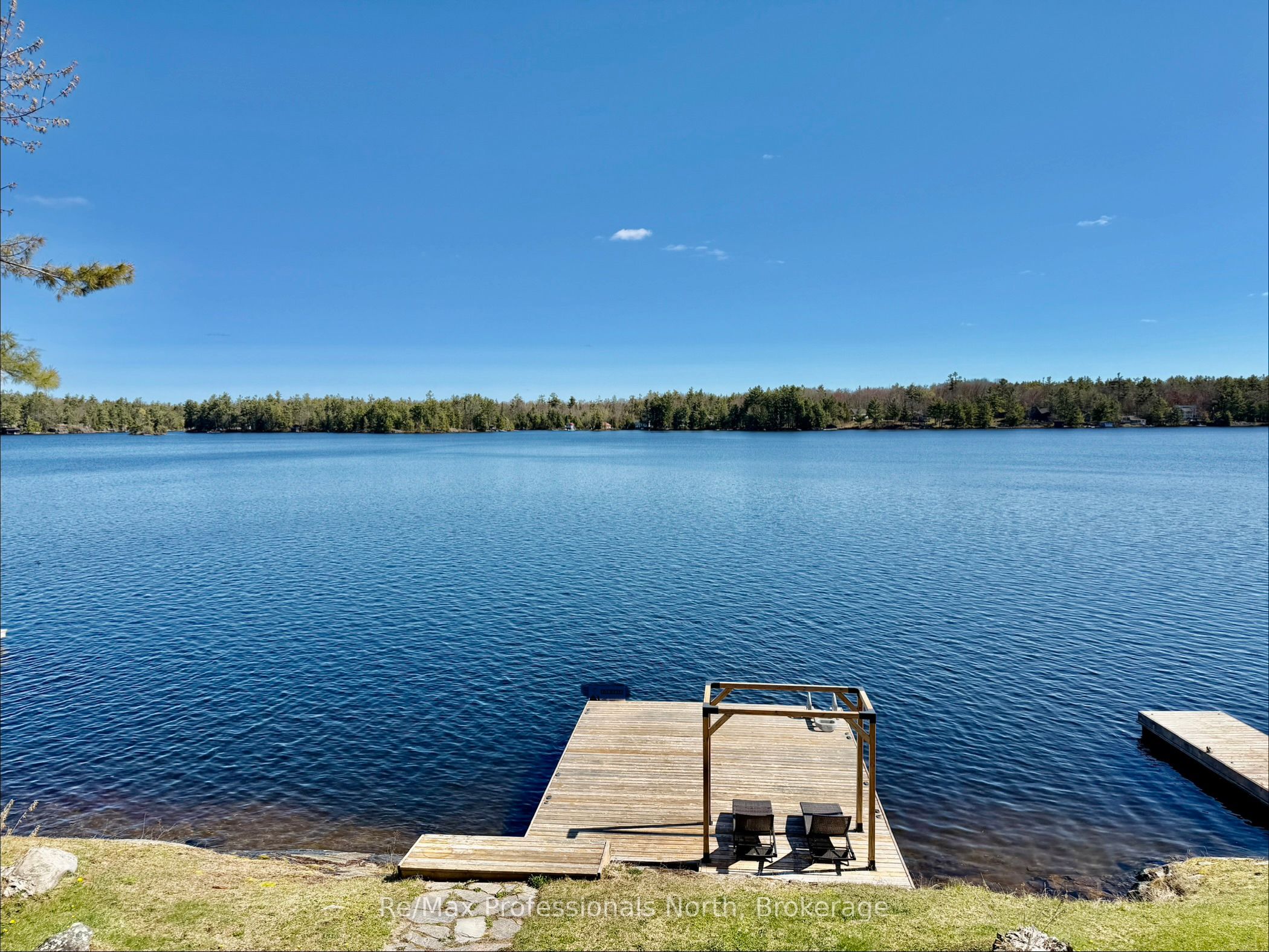 550 Sixth Street 2, Gravenhurst, ON P1P 1M2 photo 2
