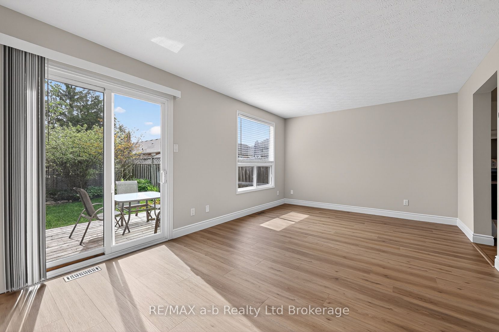 267 Beckett Road, Ingersoll, ON N5C 3X4 photo 5
