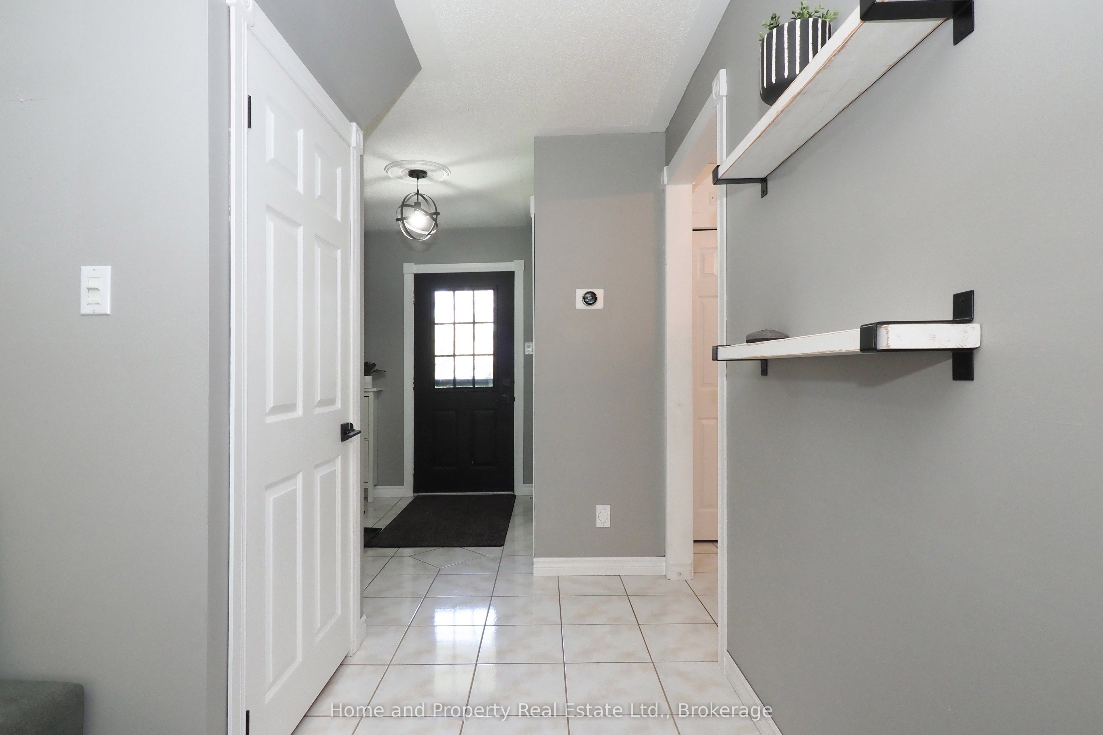 15 Dales Drive, Mapleton, ON N0G 1P0 photo 5