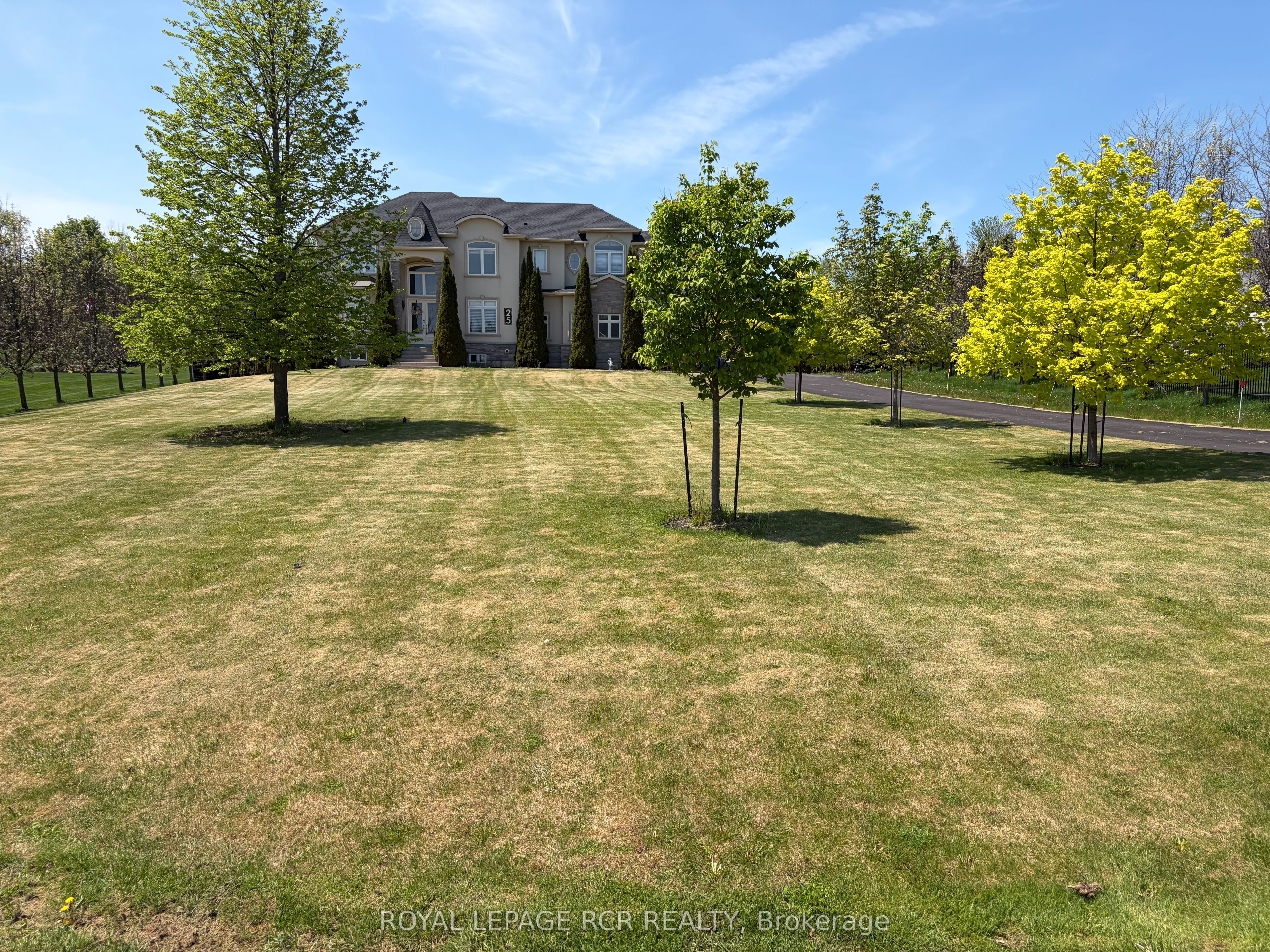 25 Brookhaven Crescent, East Garafraxa, ON L9W 7L9 photo 2