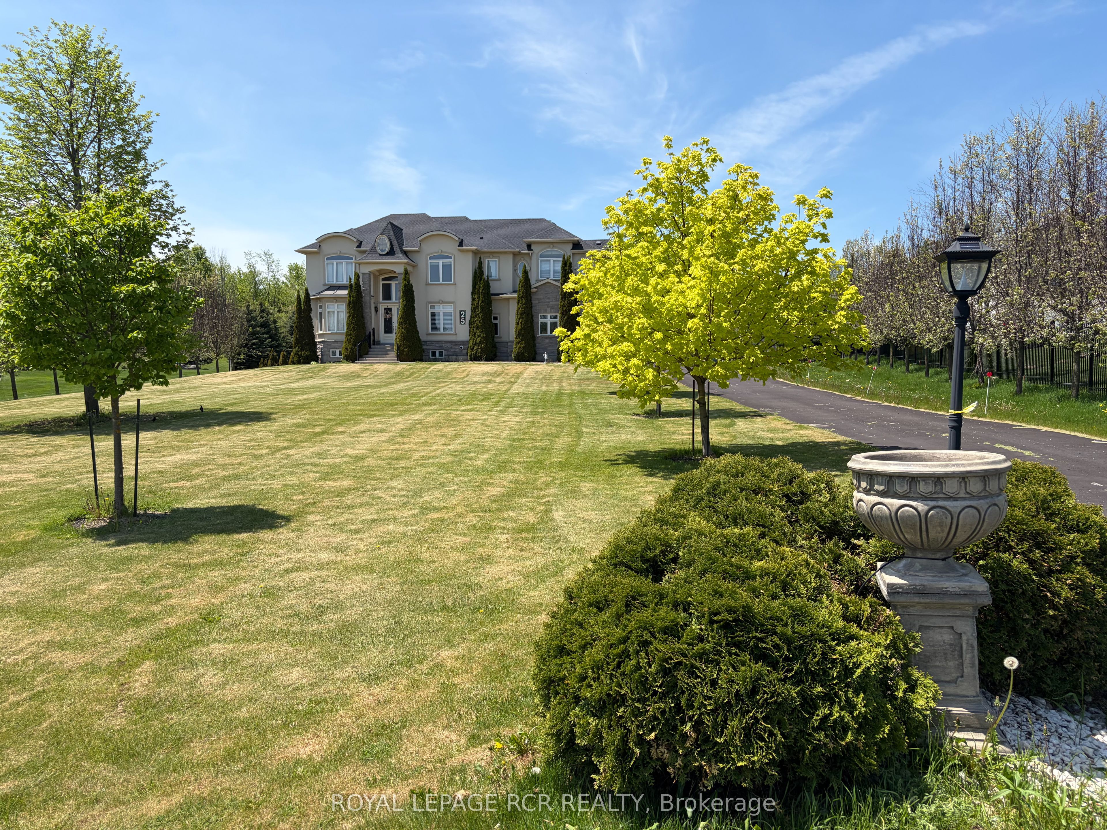 25 Brookhaven Crescent, East Garafraxa, ON L9W 7L9 photo 3