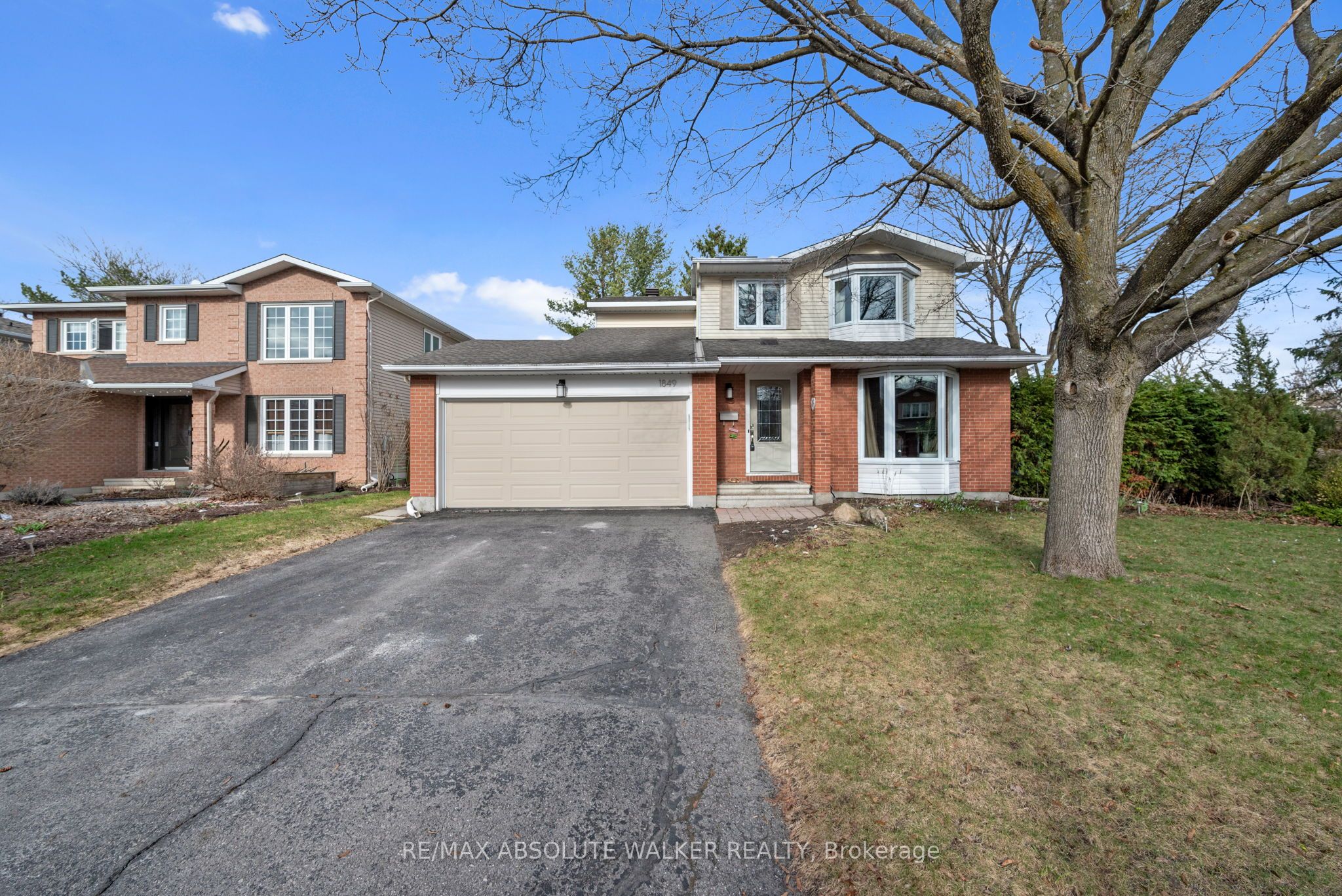1849 Montereau Avenue, Orleans - Convent Glen and Area, ON K1C 5X5