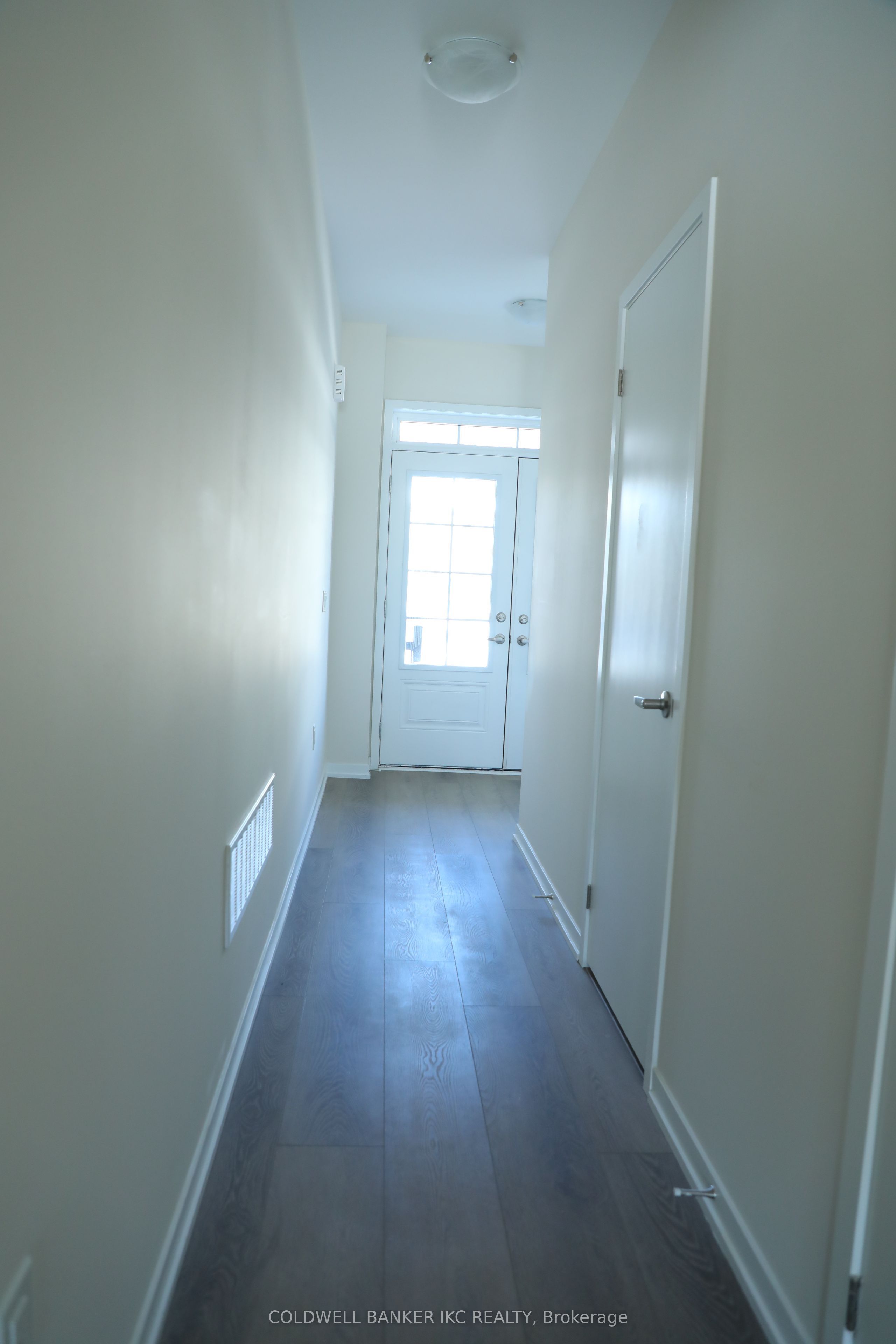 10 Seahorse Common, Cambridge, ON N1R 5S2