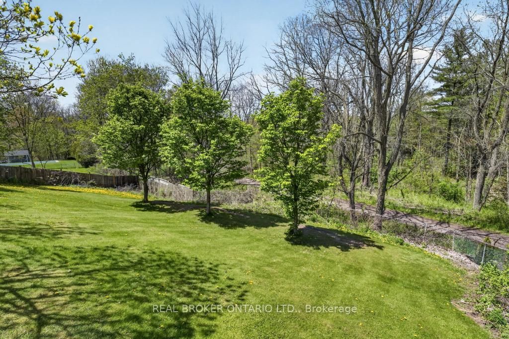 55 Sunrise Crescent, Hamilton, ON L9H 3S1 photo 5
