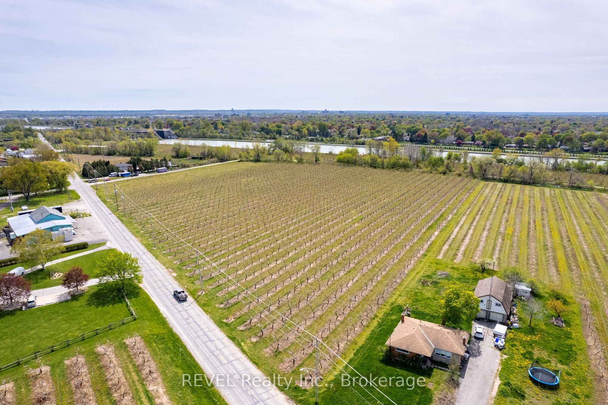 160 Read Road, St. Catharines, ON L2R 7K6