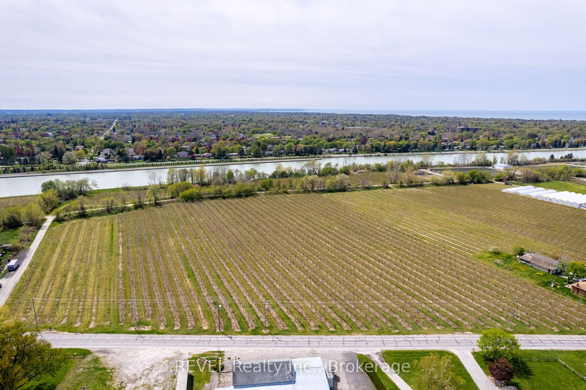 160 Read Road, St. Catharines, ON L2R 7K6 photo 2