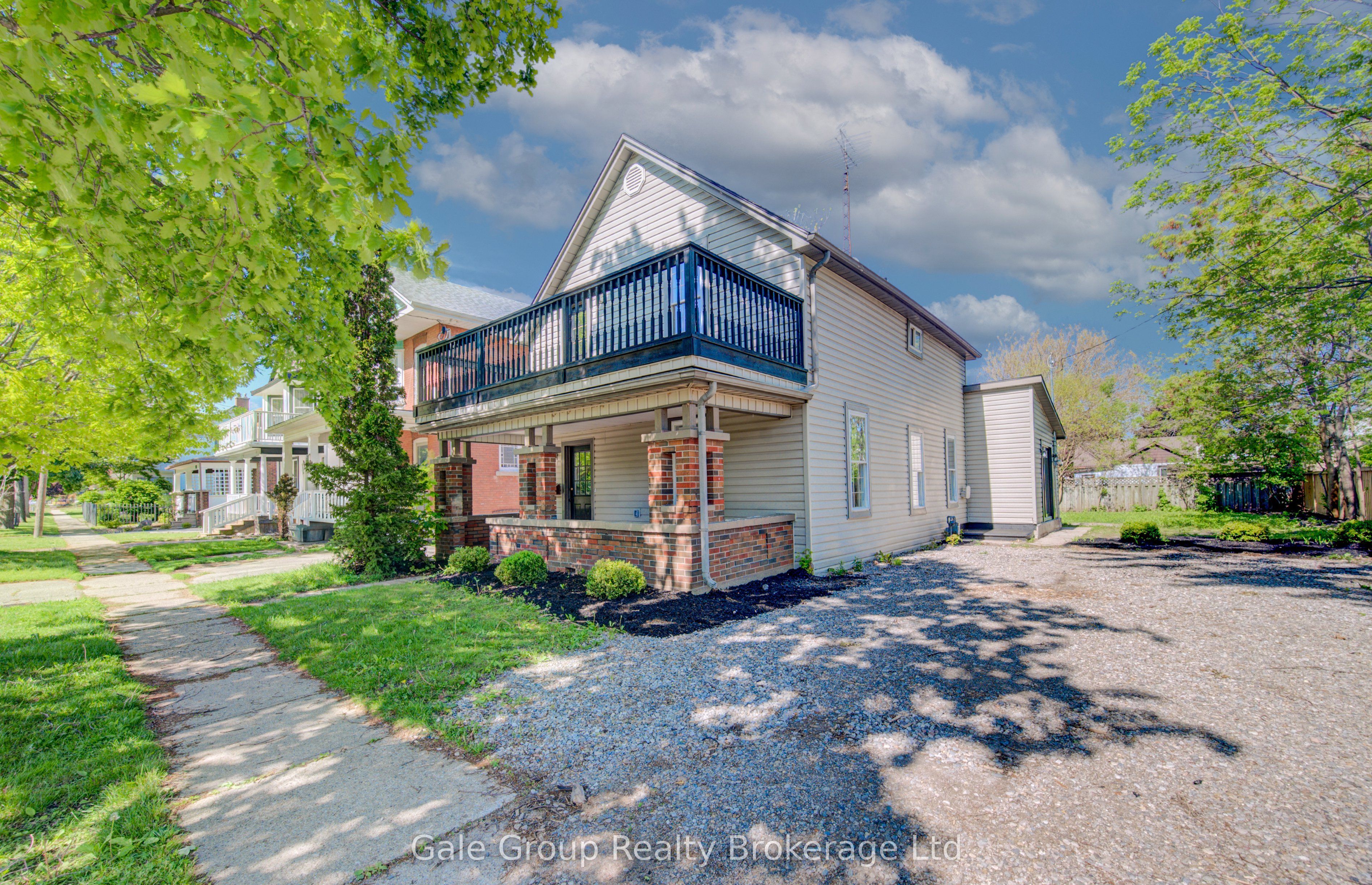 203 Talbot Street S, Norfolk, ON N3Y 2Z8