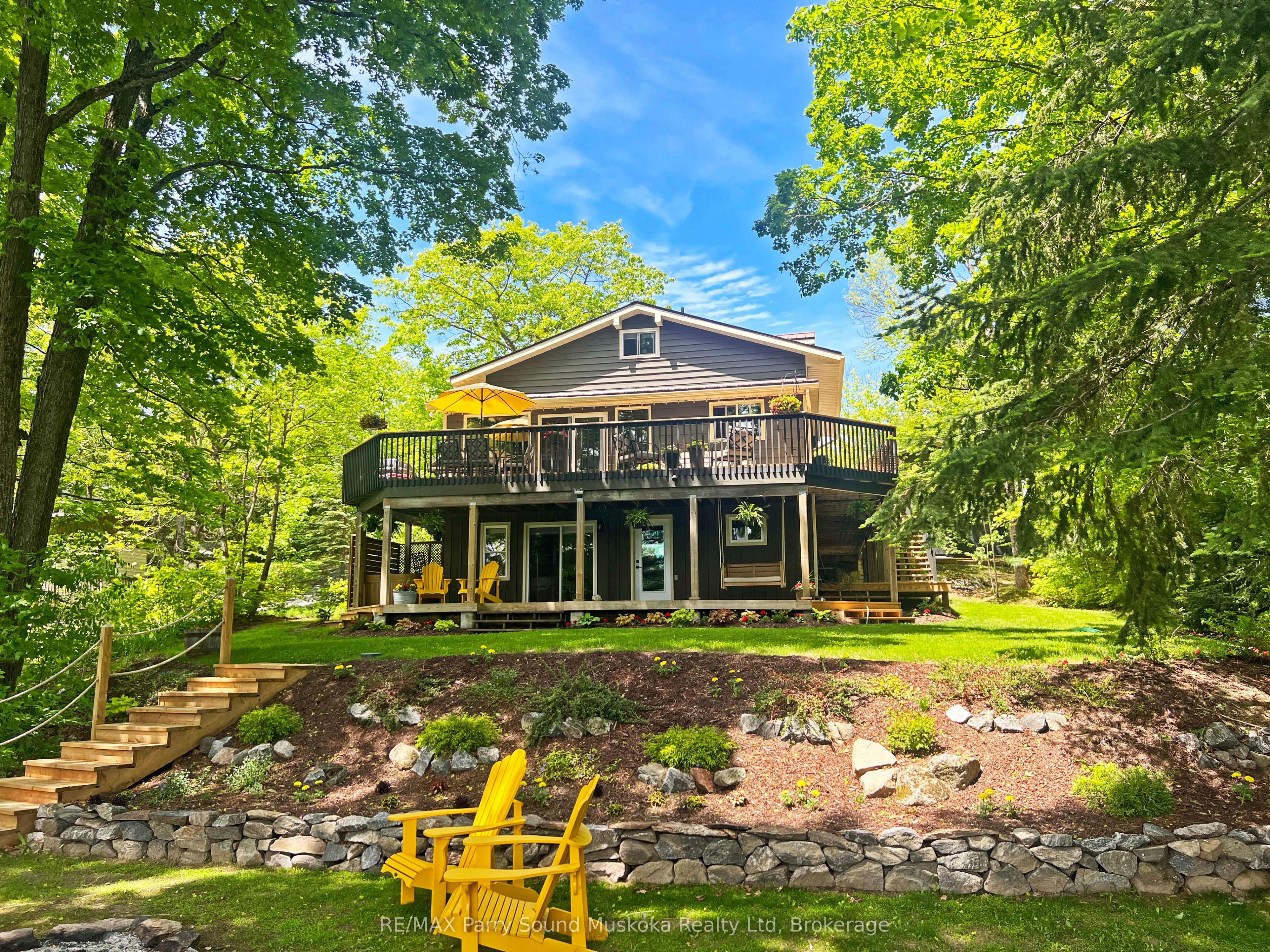 13 PENINSULA SHORES Road E, McDougall, ON P2A 2W7