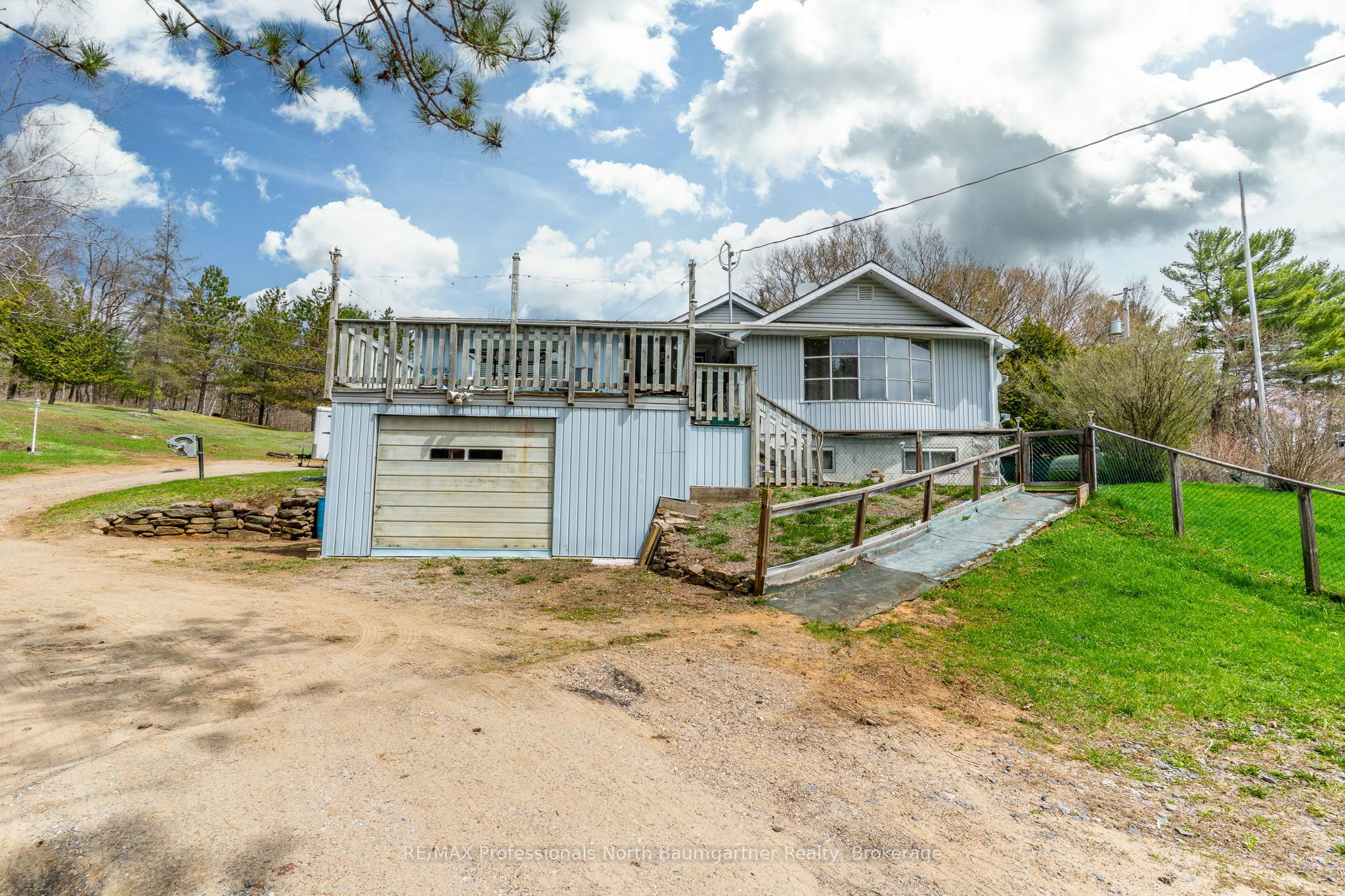 1093 Reynolds Road, Minden Hills, ON K0M 2K0 photo 2