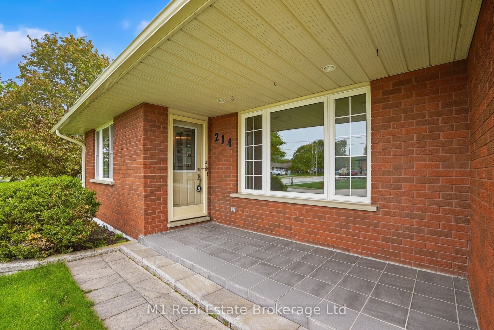 214 Church Street N, Wellington North, ON N0G 2L2 photo 3