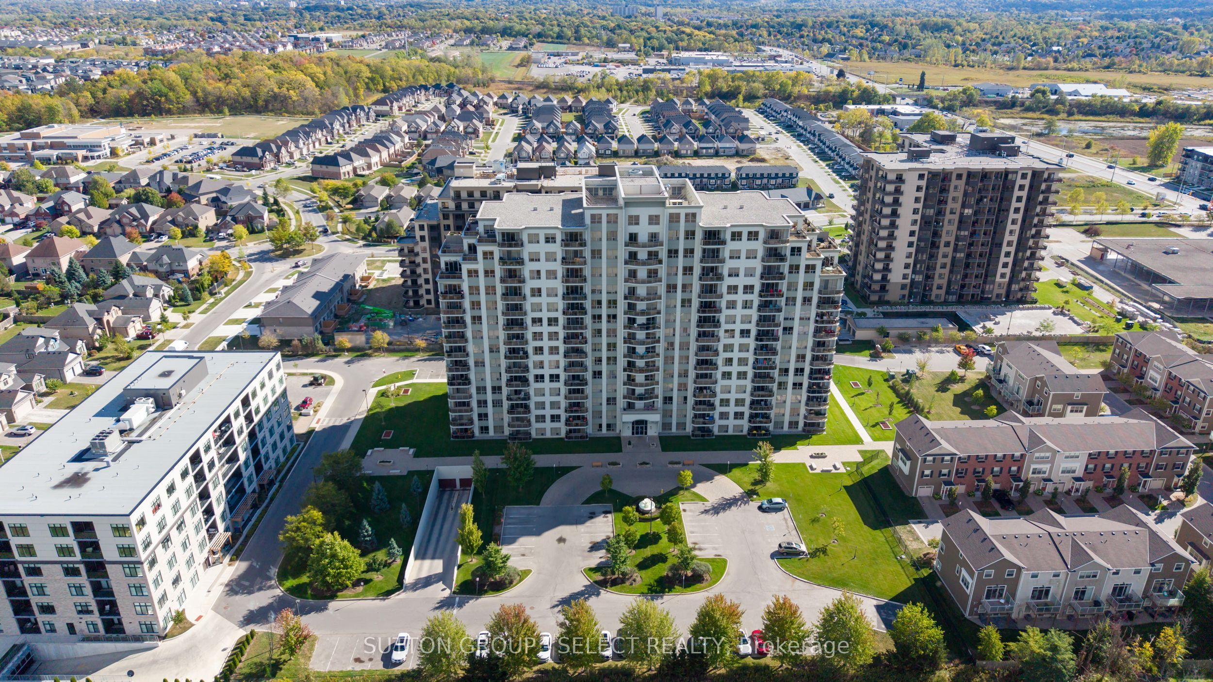 1030 Coronation Drive 812, London North, ON N6G 0G5
