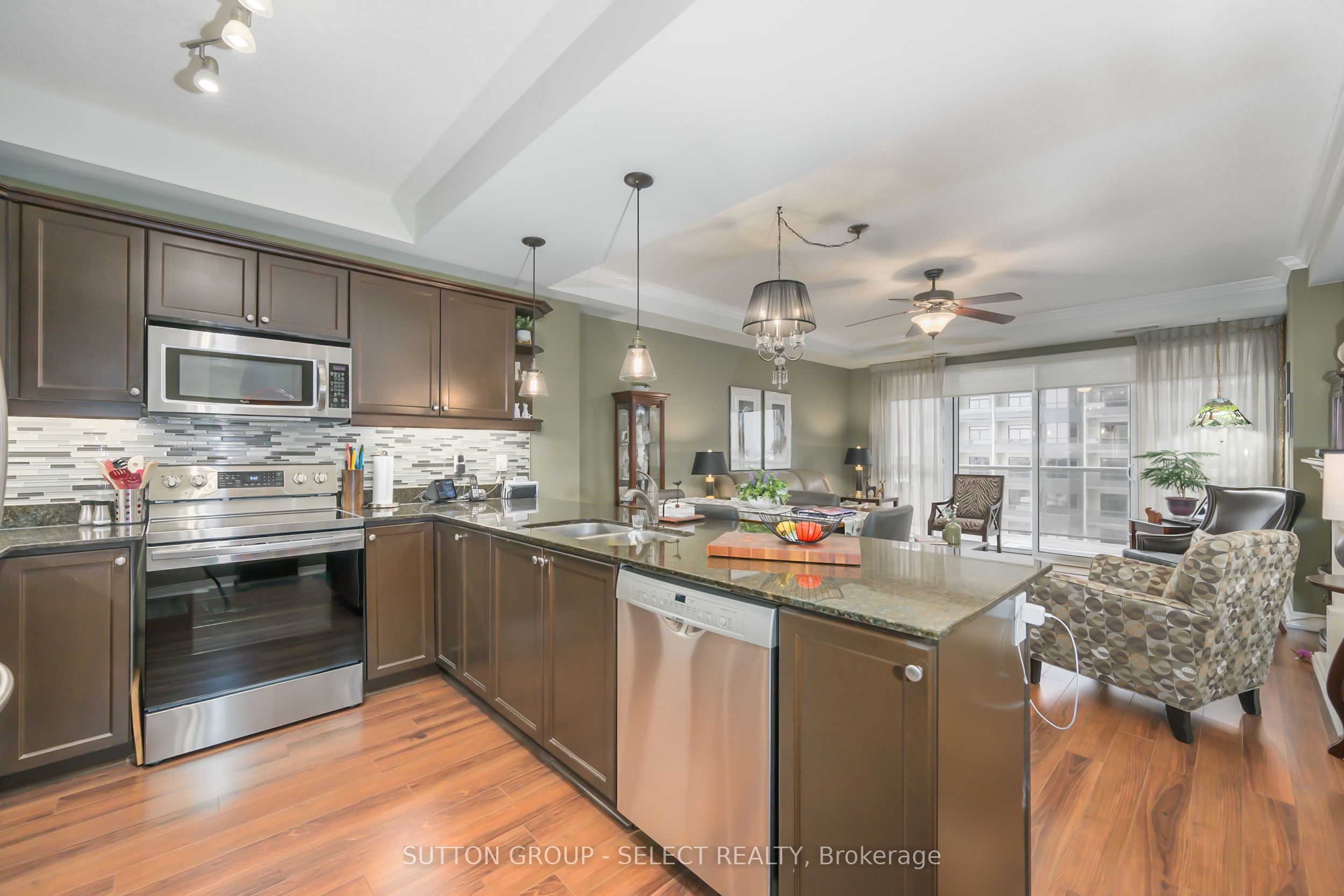1030 Coronation Drive 812, London North, ON N6G 0G5 photo 4