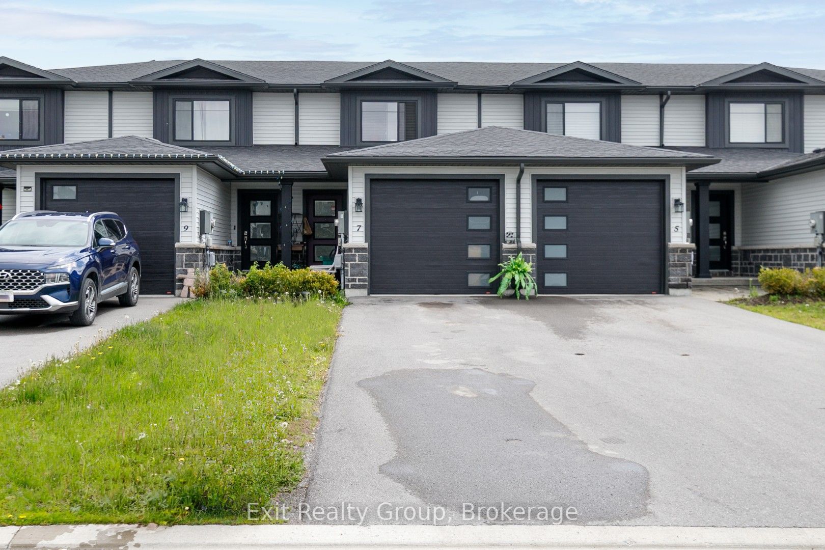 7 Dewal Place, Belleville, ON K8P 0H3