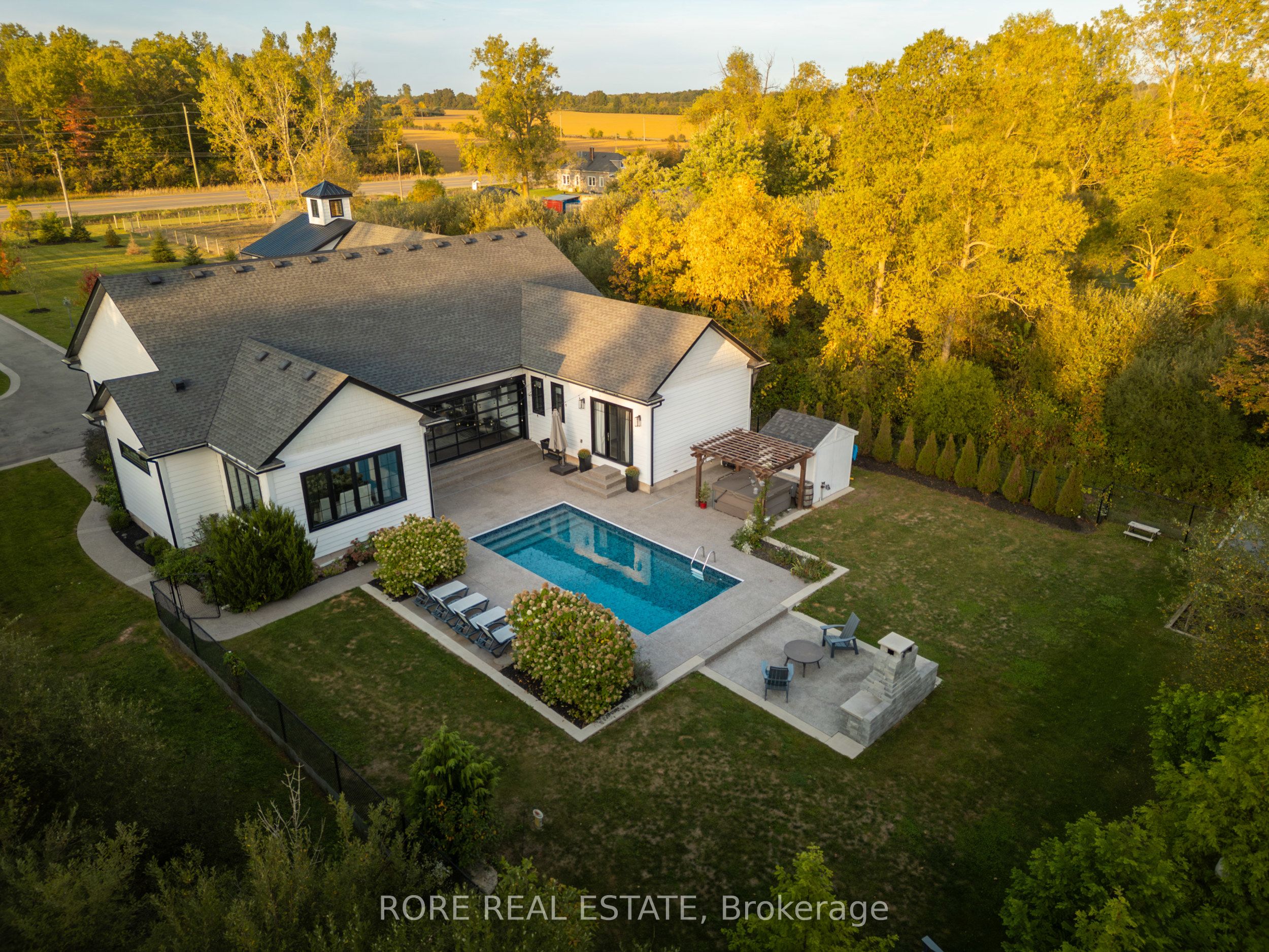 2439 Garrison Road, Fort Erie, ON L0S 1N0 photo 5