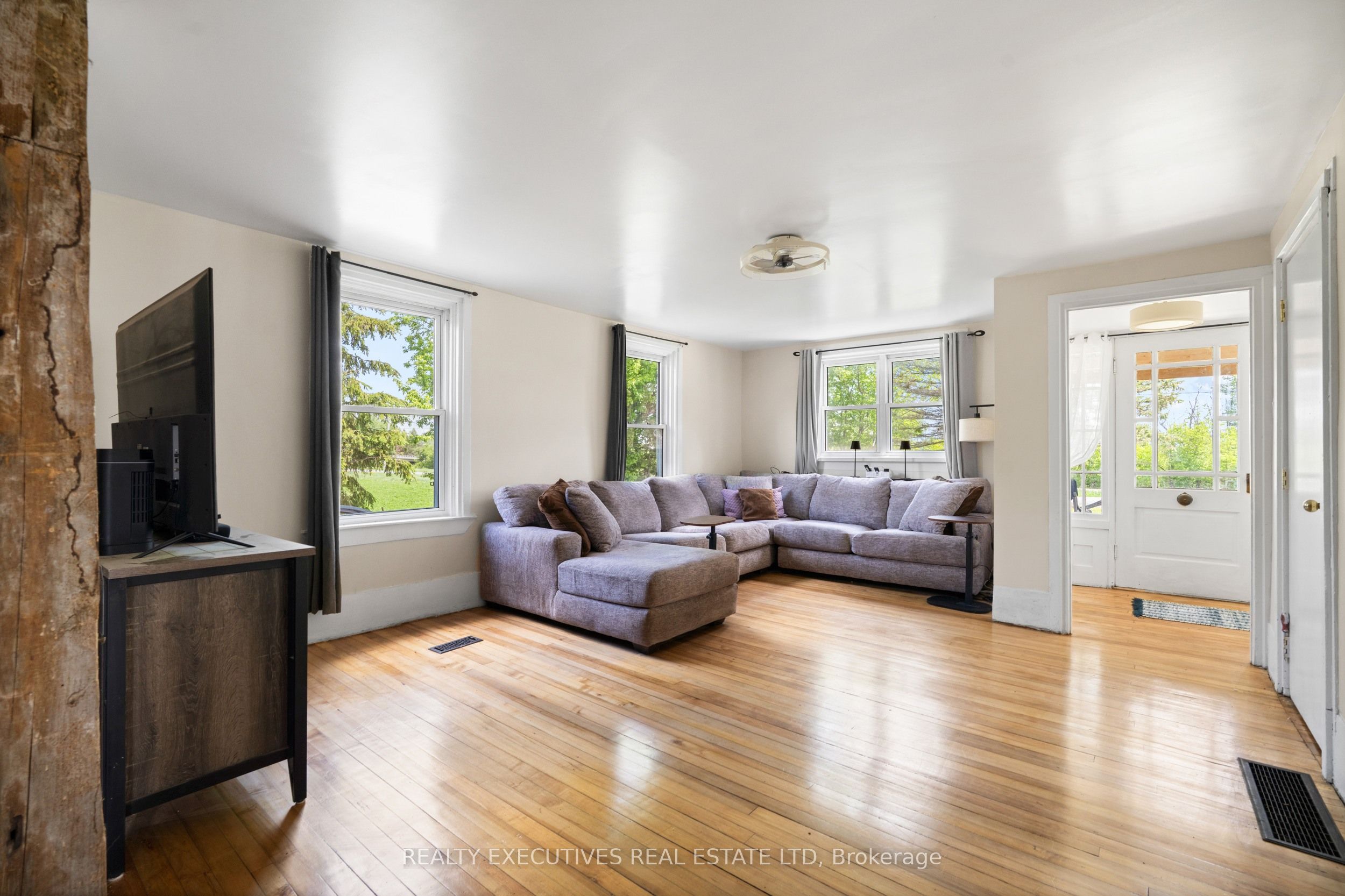 12689 River Road, North Dundas, ON K0C 2K0 photo 5