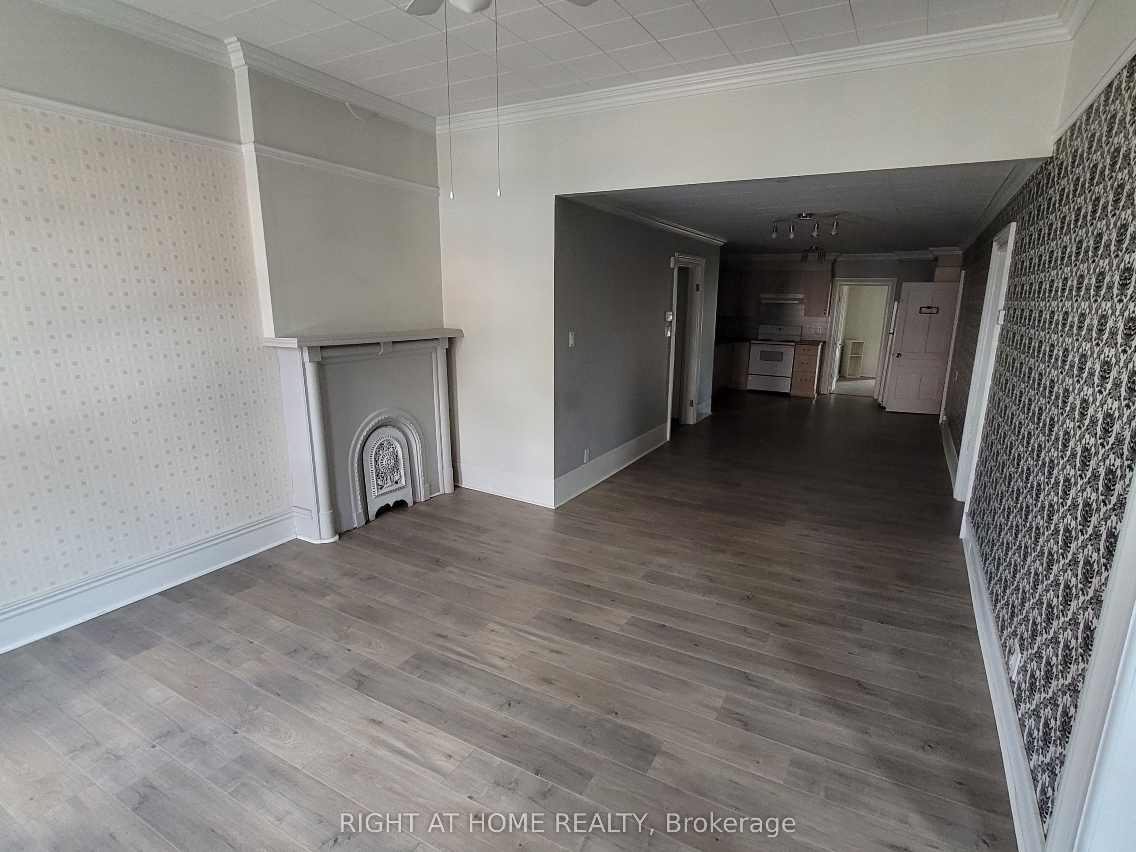 125 Main Street W 2nd Fl, Shelburne, ON L9V 3K3 photo 5