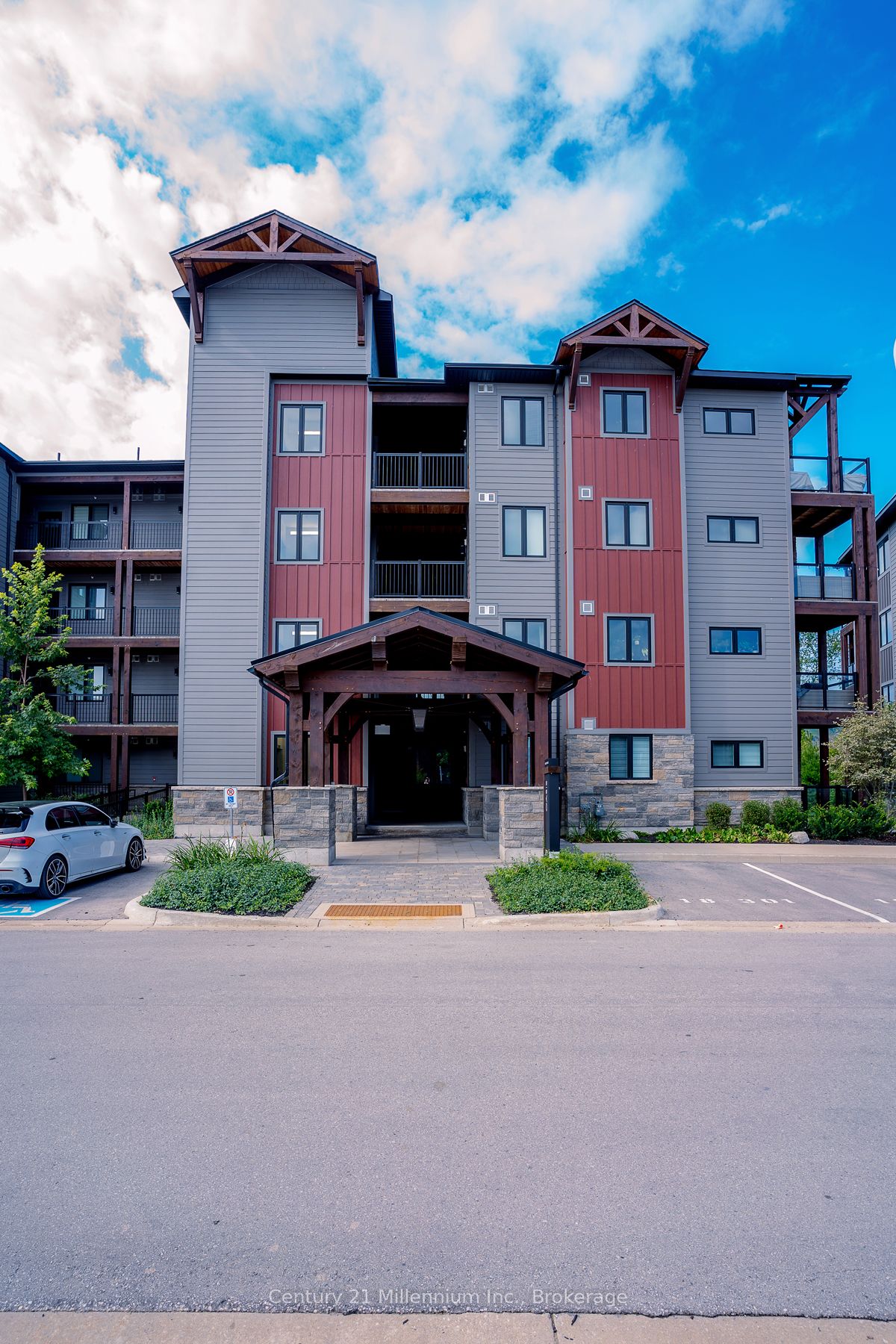 20 BECKWITH Lane 103, Blue Mountains, ON L9Y 0C7 photo 2