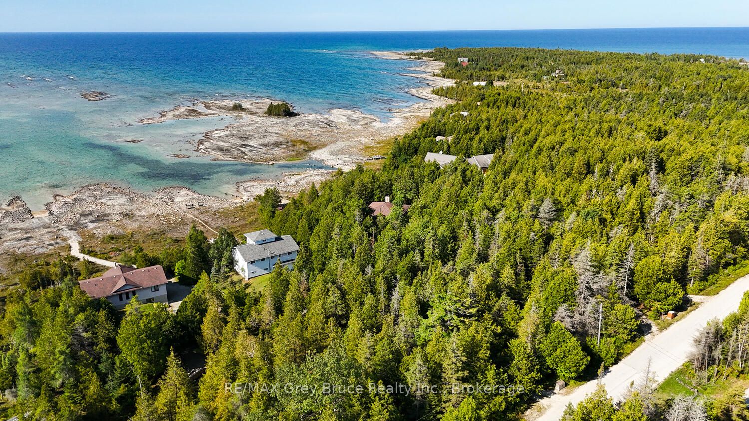 952 Dorcas Bay Road, Northern Bruce Peninsula, ON N0H 2R0 photo 2