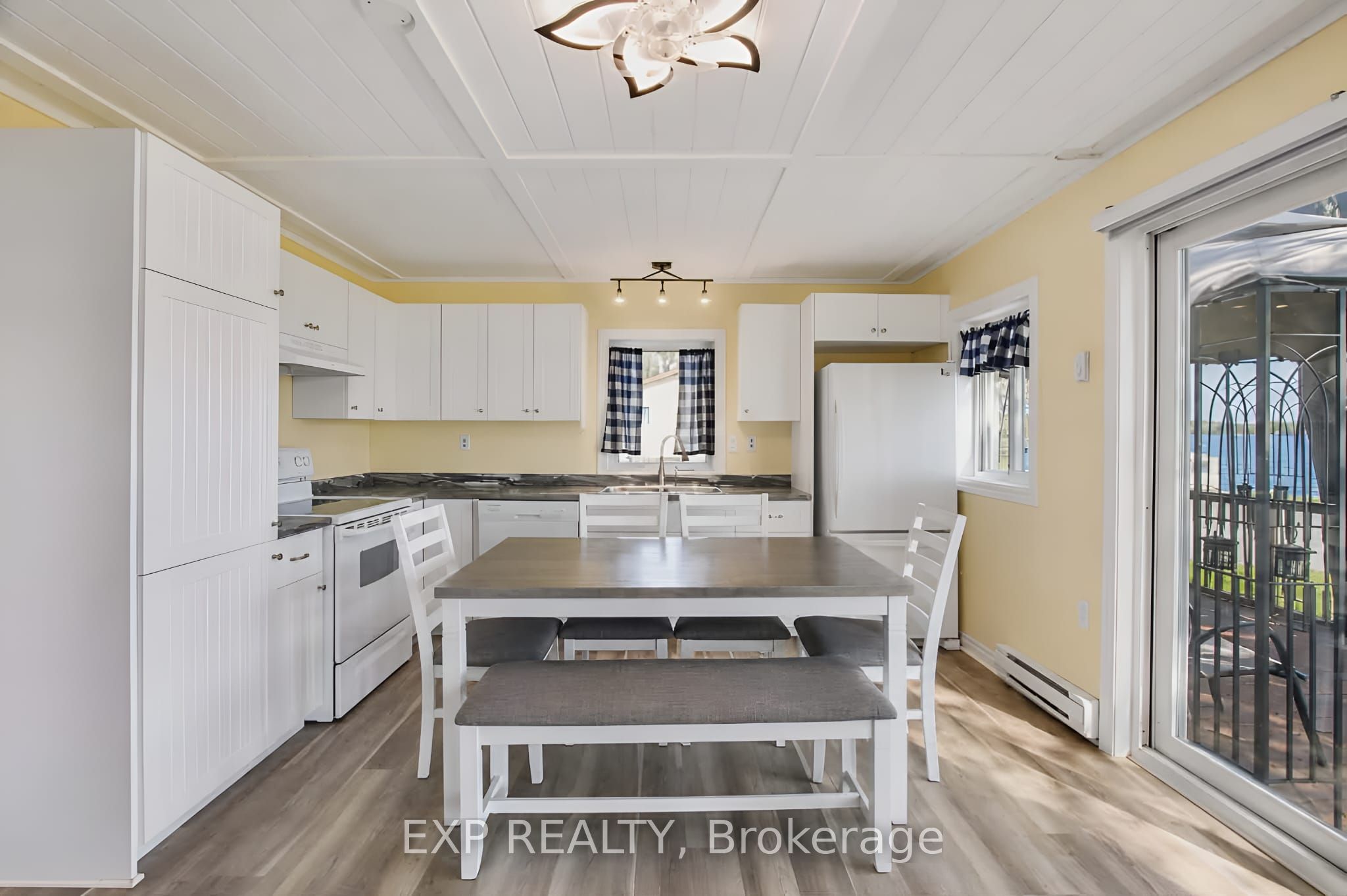 5 Evergreen Lane, McNab/Braeside, ON K0A 3L0 photo 4