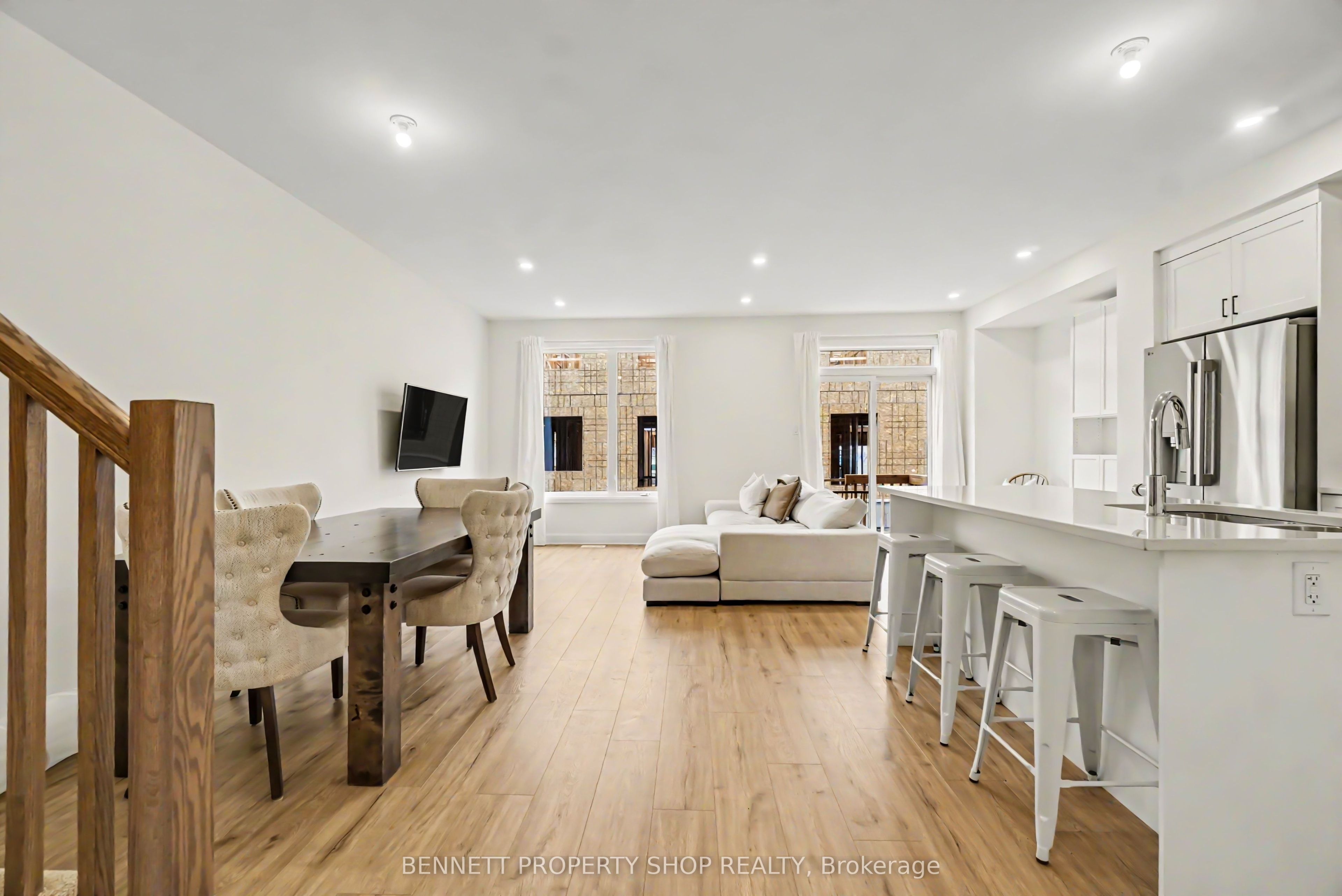 1047 Ventus Way, Orleans - Convent Glen and Area, ON K1W 0M5 photo 4