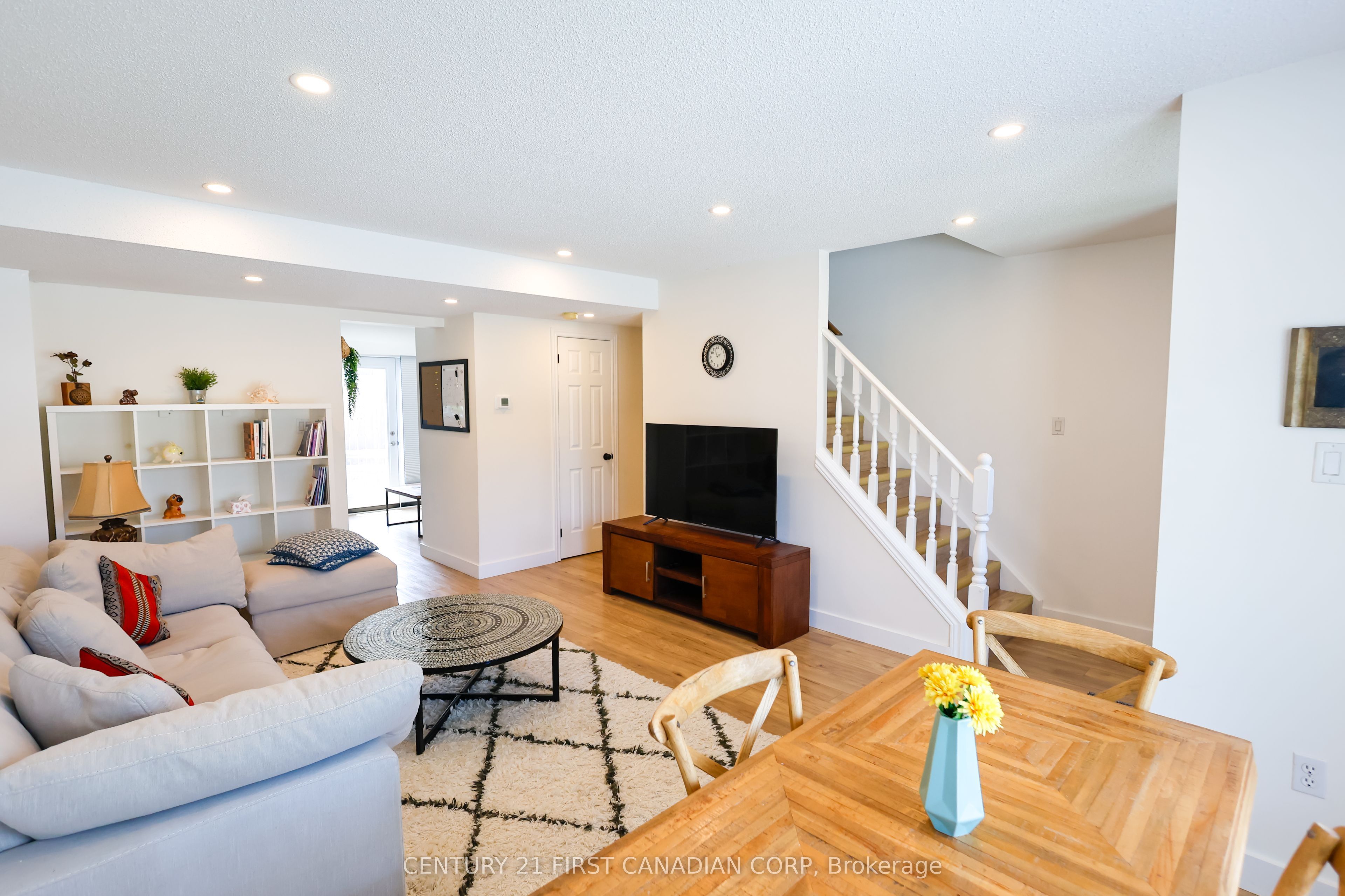 70 CHAPMAN Court 70, London North, ON N6G 4Z4 photo 4