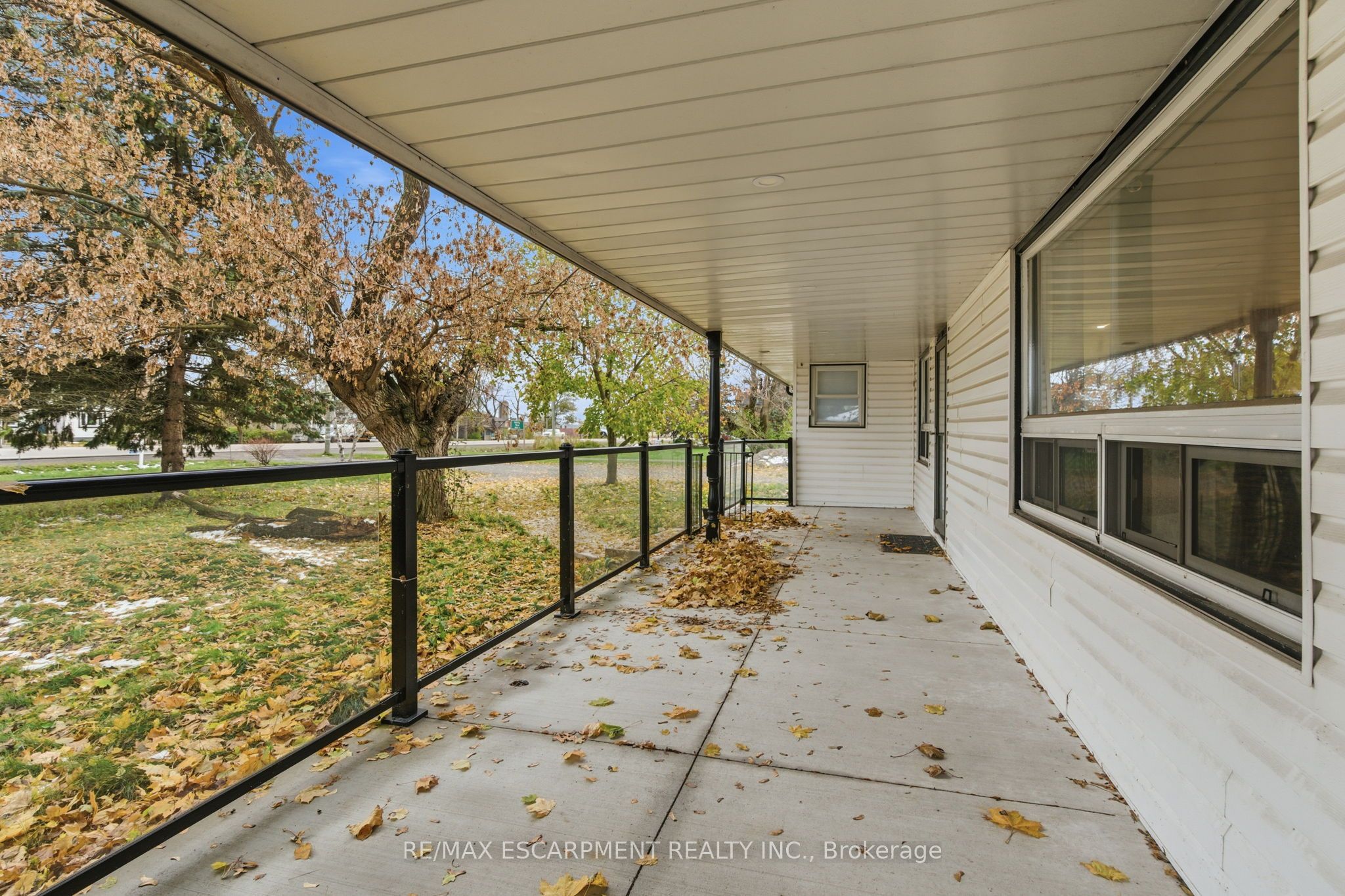 797 Highway 6, Haldimand, ON N3W 1M5 photo 3
