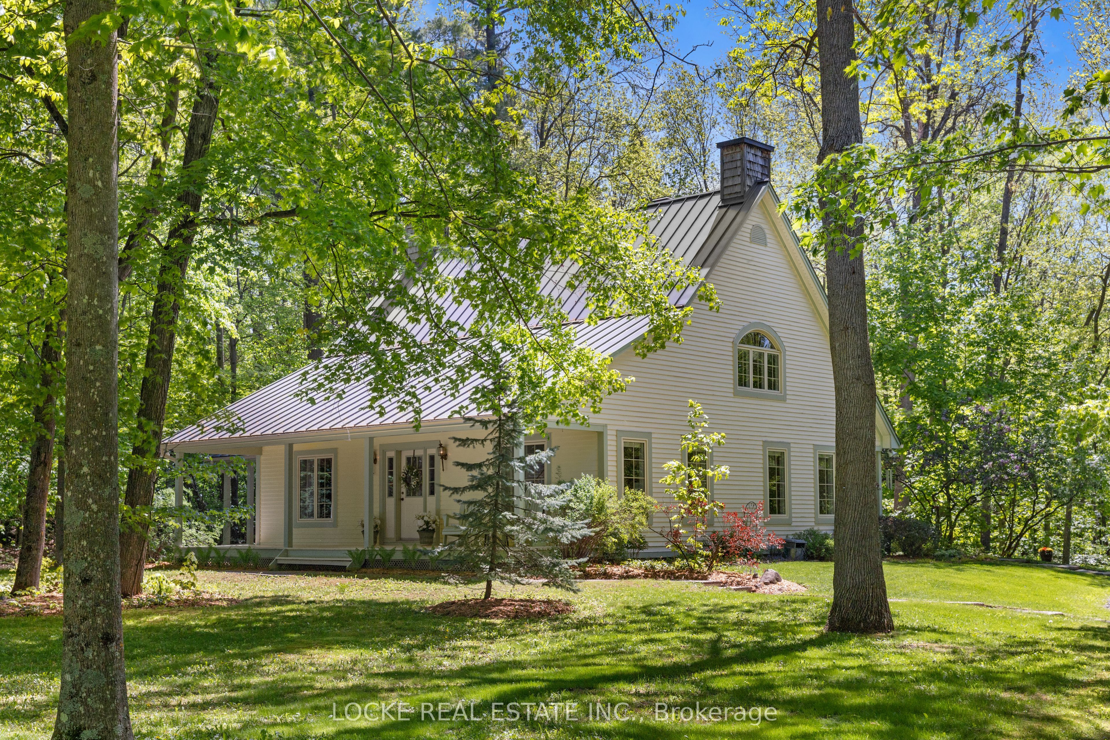 2207 Pleasantview Court, Orleans - Cumberland and Area, ON K4C 1H7