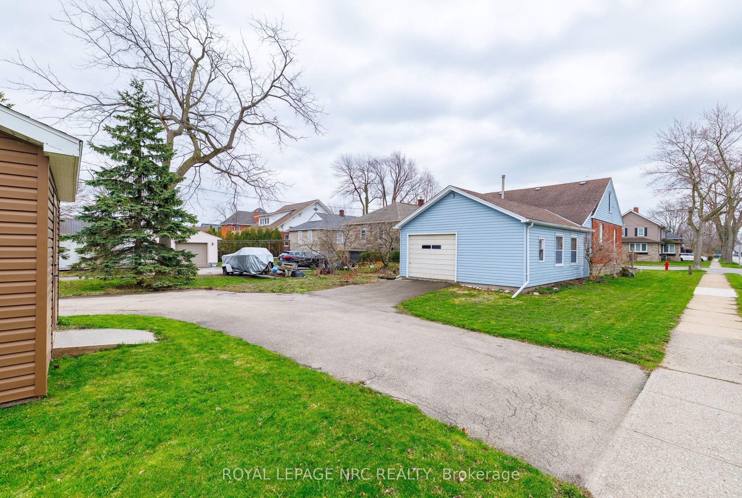 197 CHARLOTTE Street, Port Colborne, ON L3K 3E3 photo 5