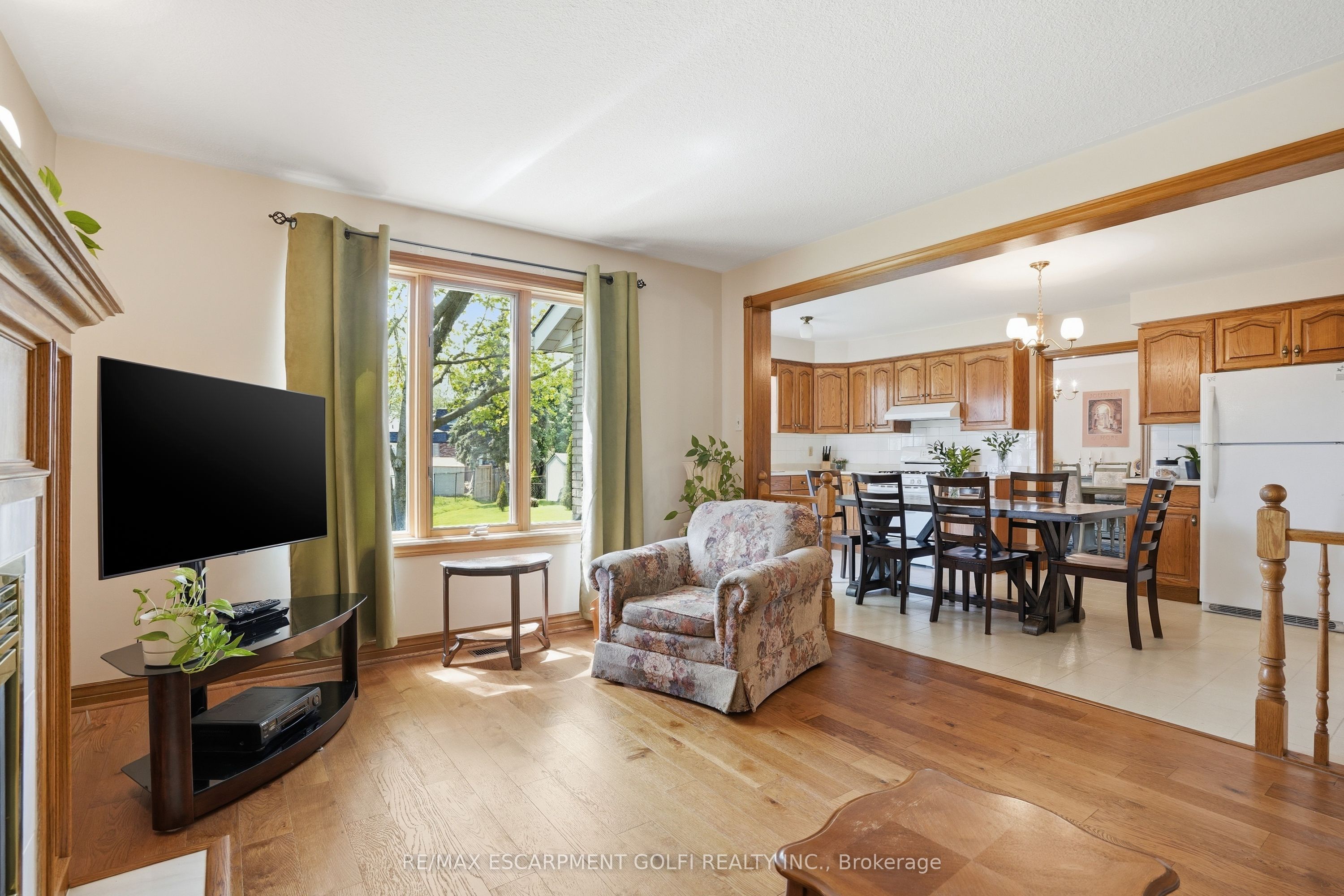 11 Greenbriar Court, Welland, ON L3C 5T7 photo 5