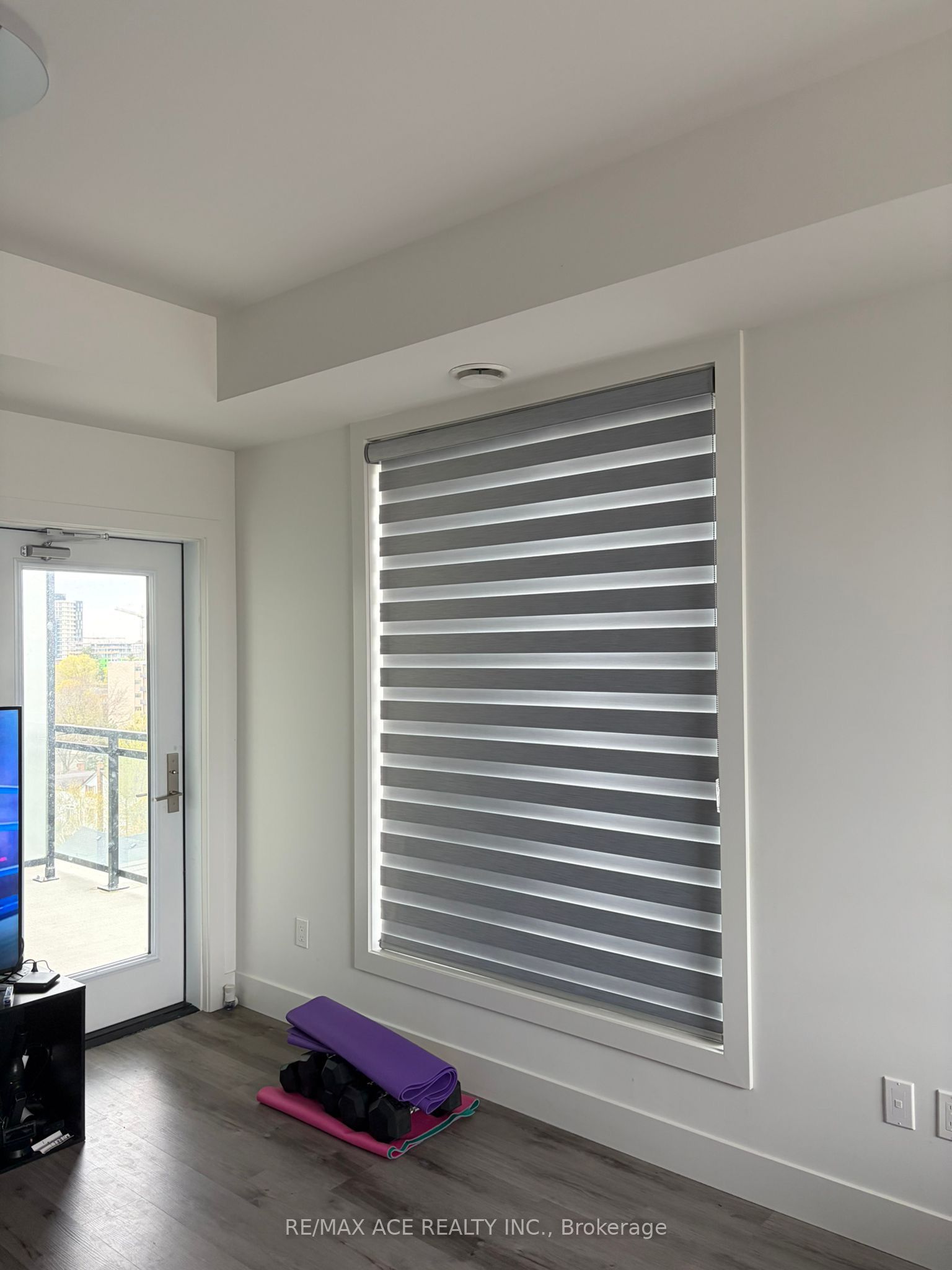 103 Roger Street 601, Waterloo, ON N2J 0G1 photo 4